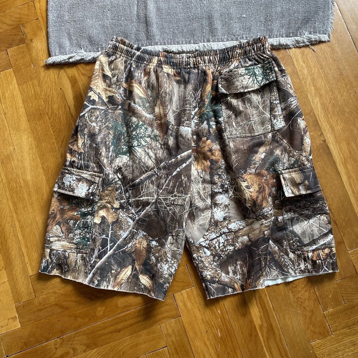 Realtree VINTAGE REALTREE COUNTRY WEAR RAP STYLE CARGO SHORTS Size US 34 / EU 50 - 3 Thumbnail