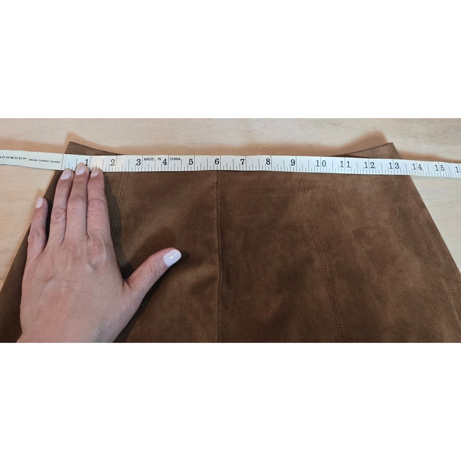 Aritzia Aritizia Babaton faux suede A line skirt sz 6 Size 27" / US 4 / IT 40 - 4 Thumbnail