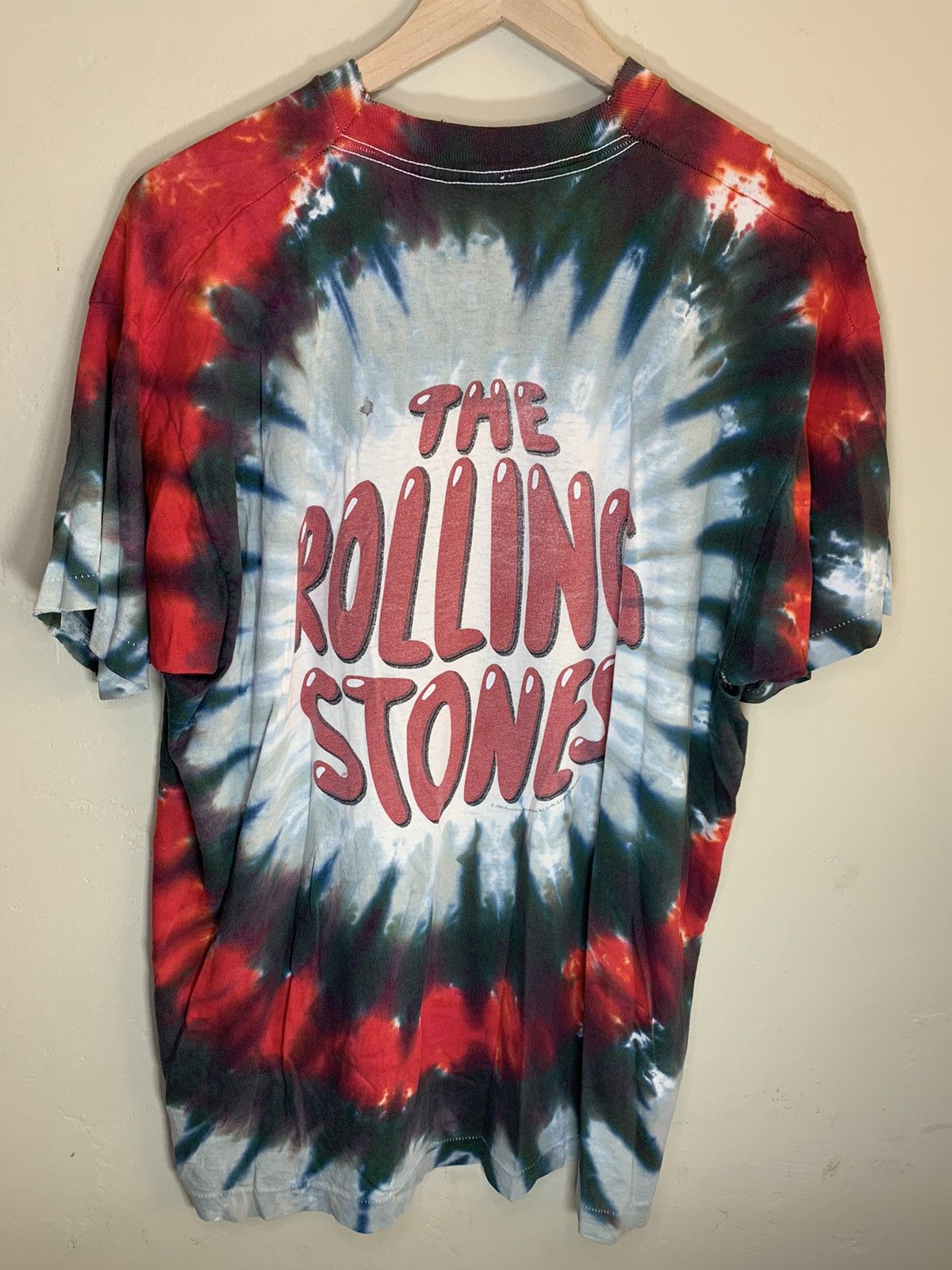 Band Tees *RARE* Vintage 1994 Rolling Stones Thrashed Tie-Dye T-Shirt Size US XL / EU 56 / 4 - 2 Thumbnail