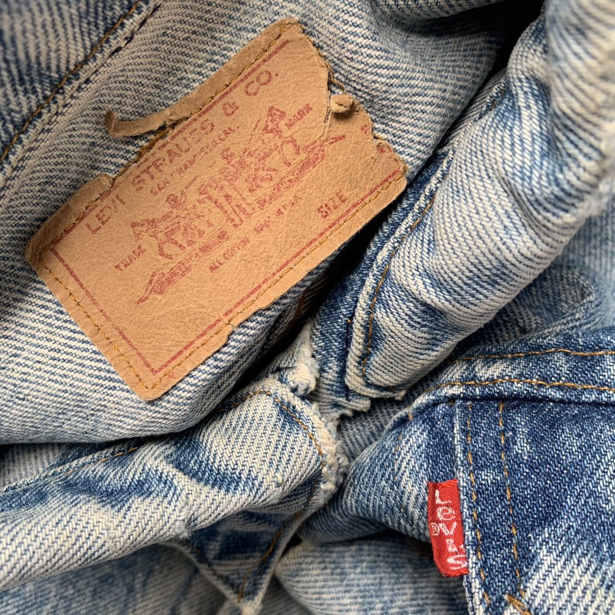 Levi's vintage Levi's trucker jacket distressed Size US L / EU 52-54 / 3 - 4 Thumbnail