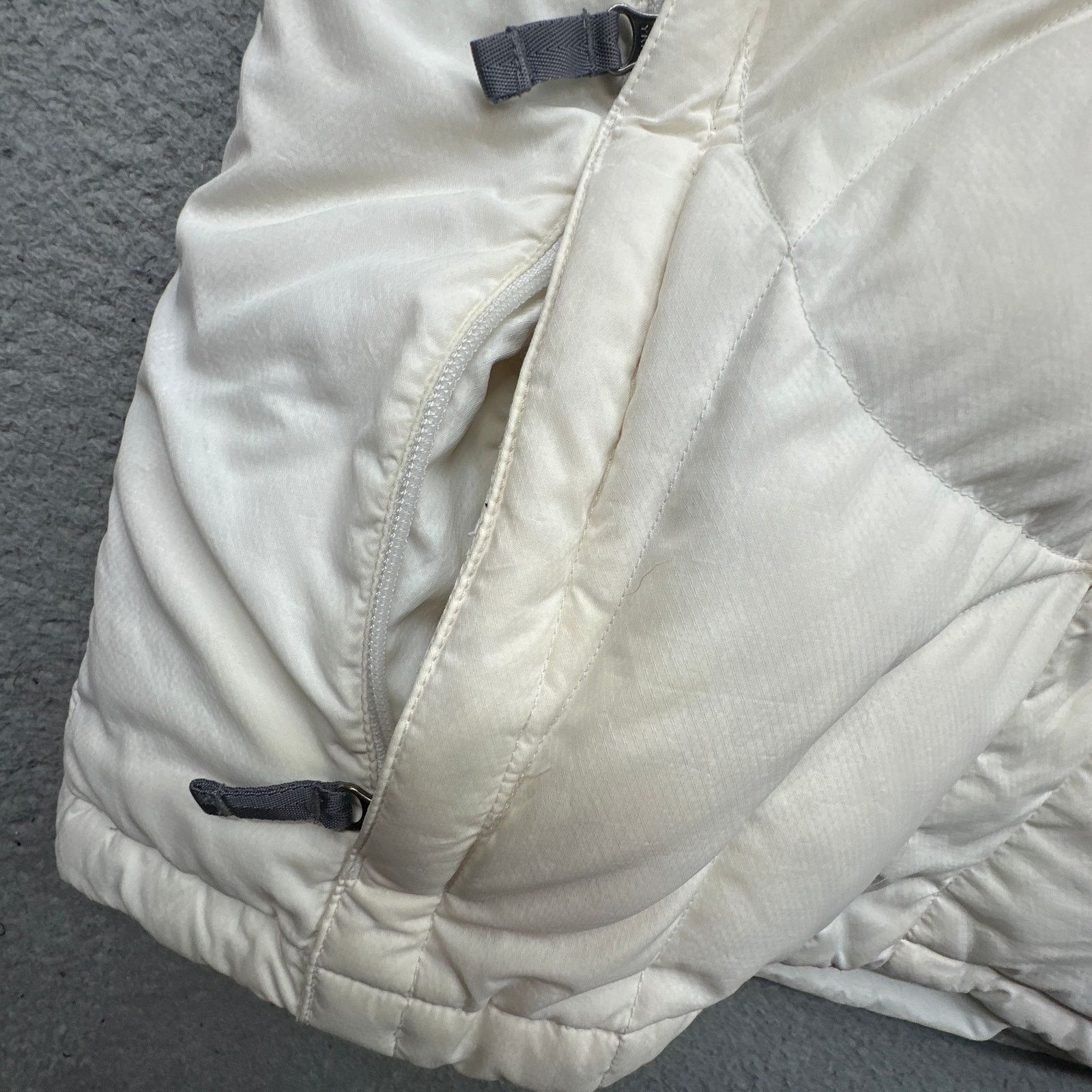 The North Face VTG 2006 North Face Alis Puffer 600 Fill Down Jacket Large Size L / US 10 / IT 46 - 16 Thumbnail