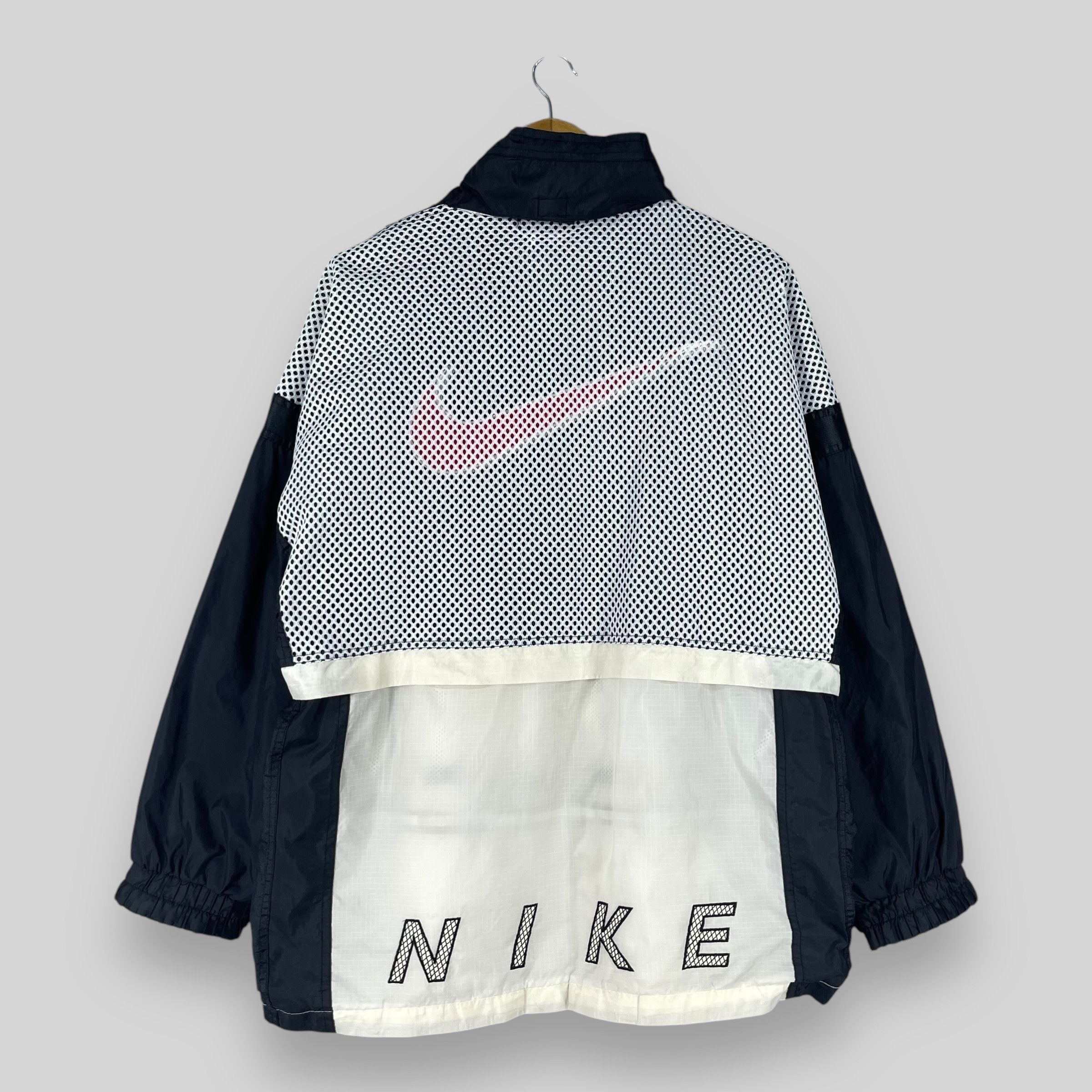 Nike Vintage 1990s NIKE Big Swoosh Usa Windbreaker Jacket Size US L / EU 52-54 / 3 - 1 Thumbnail