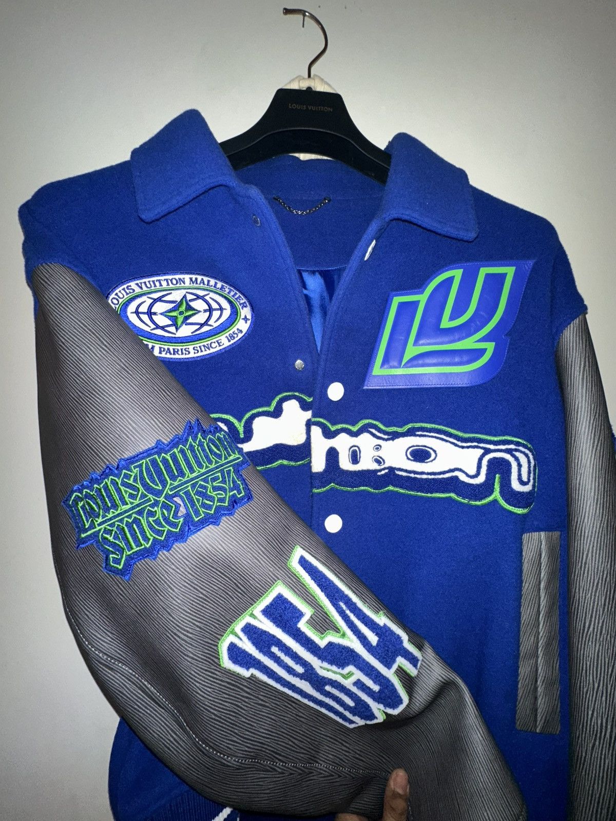 Louis Vuitton Louis Vuitton x Virgil A. Varsity Blouson Size US XXL / EU 58 / 5 - 2 Thumbnail