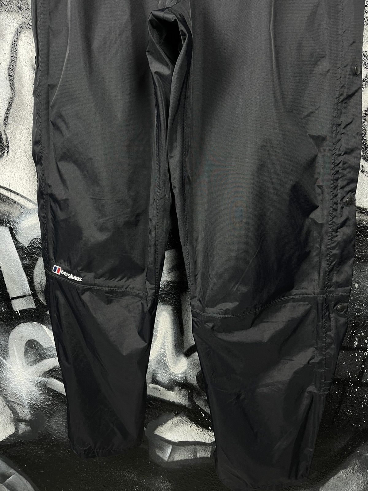 Berghaus Berghaus Aqua Foil Gorpcore Baggy Style Pants Men’s Size L Size US 33 - 12 Thumbnail