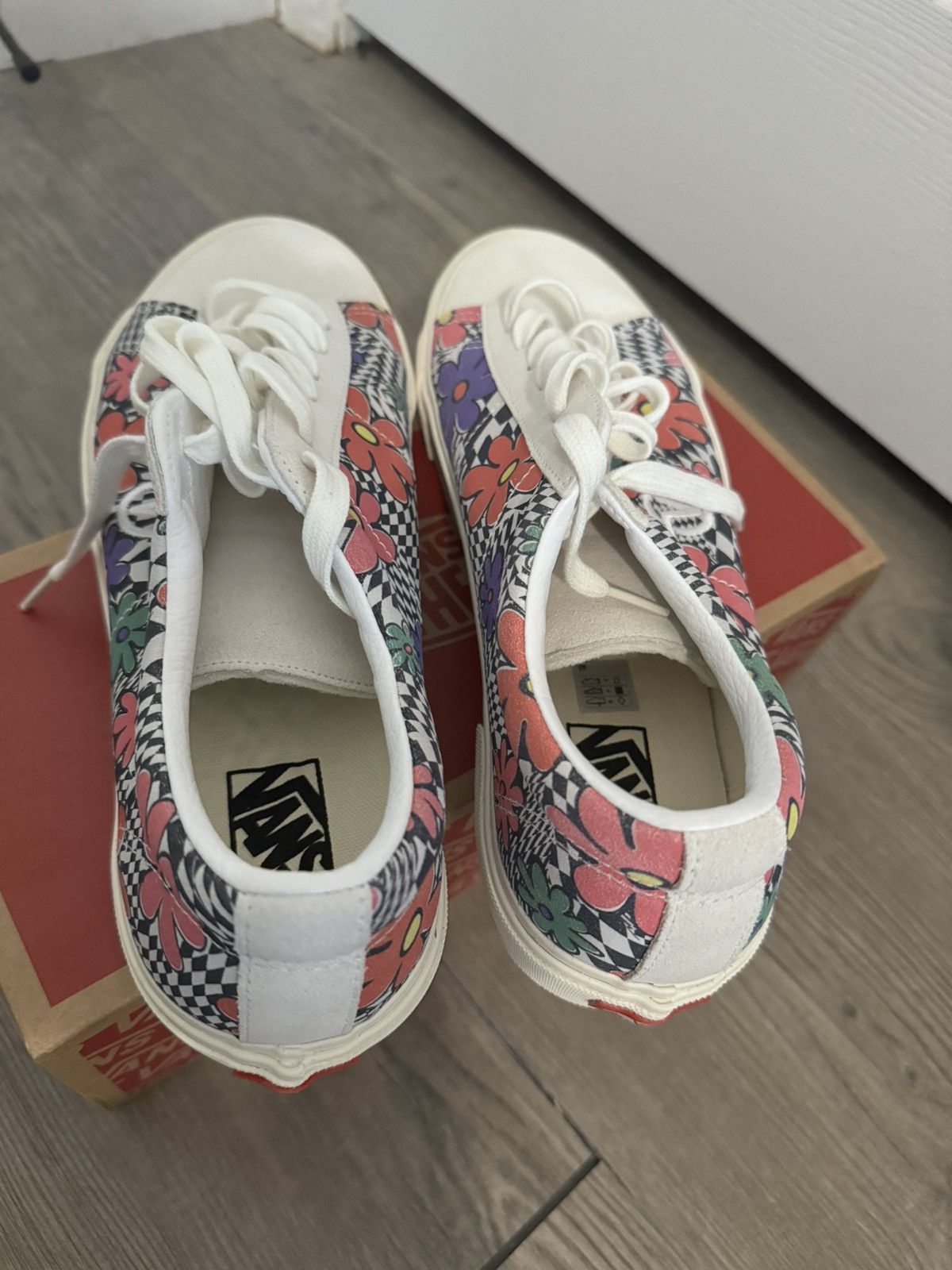Vans Vans size 11 Size US 11 / EU 44 - 4 Thumbnail