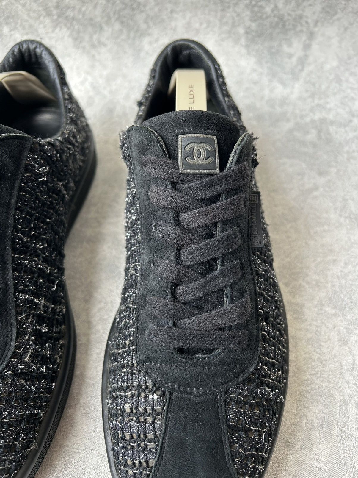 Chanel Chanel Coco Mark Black Tweed Sneakers Size US 8 / IT 38 - 11 Thumbnail