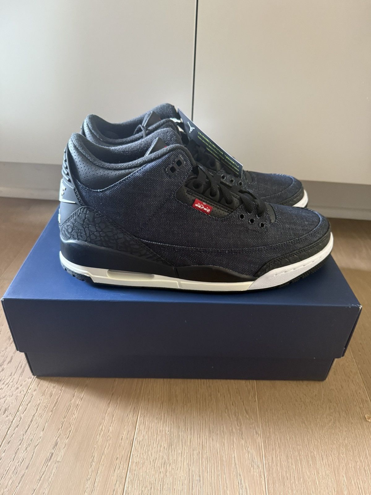 Jordan Brand × Levi's Levis x Air Jordan 3 Retro SP Denim Blue IH7959-400 Size US 9.5 / EU 42-43 - 5 Thumbnail