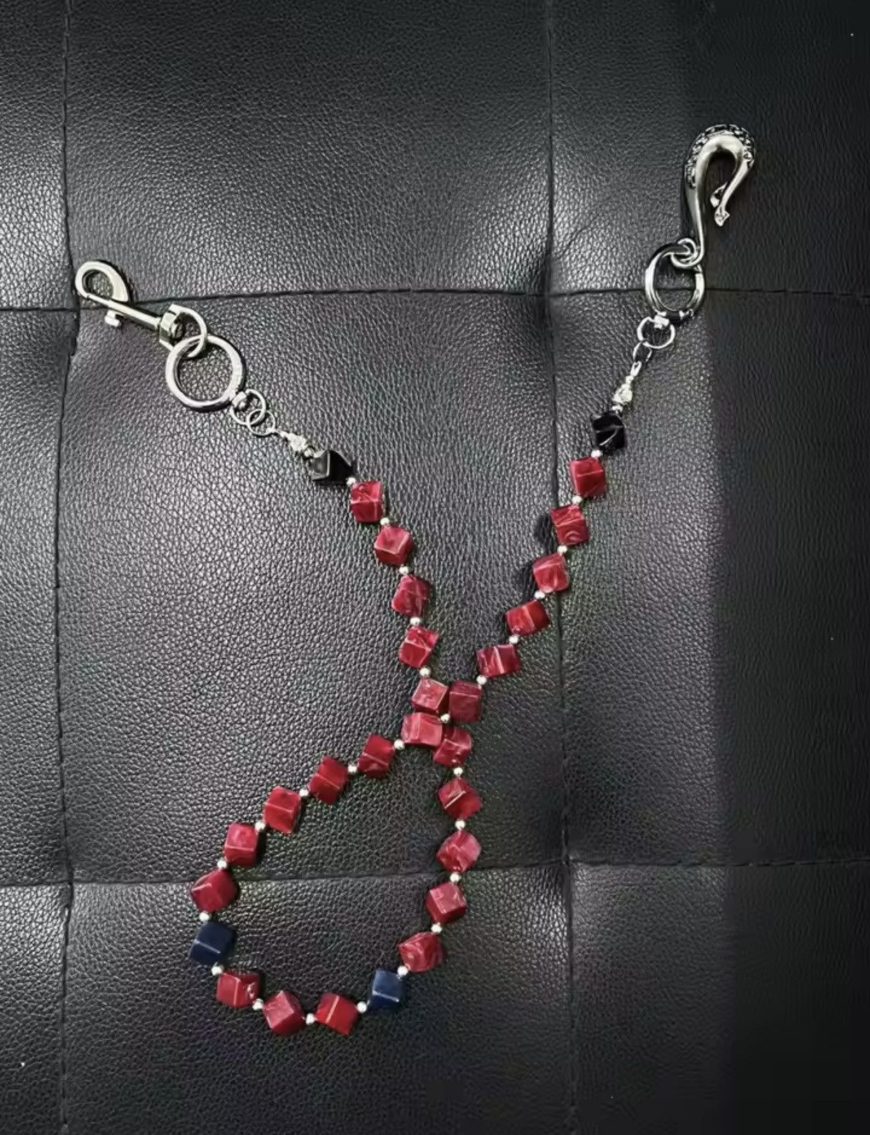 Vintage ink smudge acrylic red beads American cleanfit trouser chain Size ONE SIZE - 4 Thumbnail