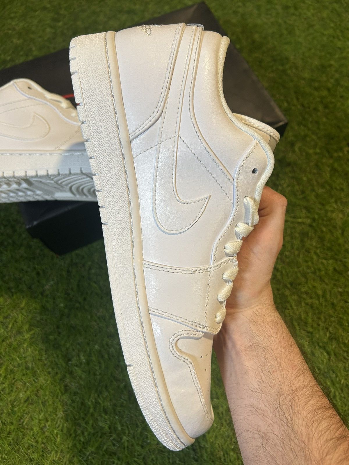Jordan Brand DS Jordan 1 Low Triple White 2013 Size US 11 / EU 44 - 6 Thumbnail