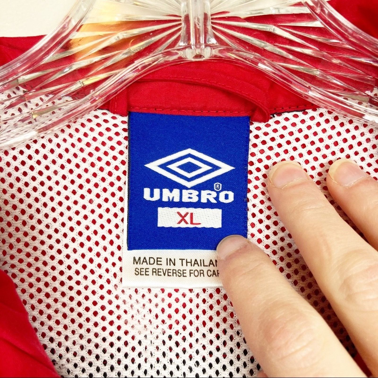Umbro Vintage Umbro Black Red Windbreaker Sz XL Size US XL / EU 56 / 4 - 3 Thumbnail