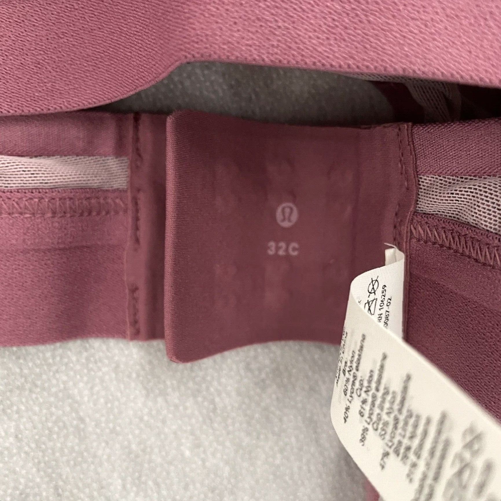 Lululemon VINTAGE Lululemon Sports Bra Womens 32C Racerback Wireless Medium Support Athleisure Purple Size ONE SIZE - 7 Thumbnail