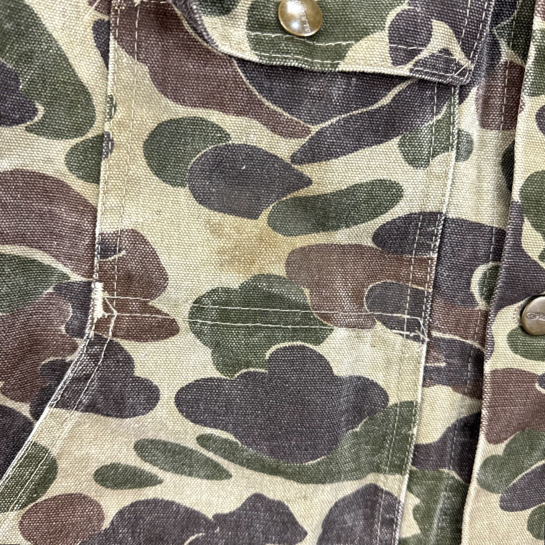 Carhartt VINTAGE Carhartt Camouflage Hunting Coat Jacket CU253 Large Men Jacket Camouflage 80s Hunting USA Size US L / EU 52-54 / 3 - 7 Thumbnail