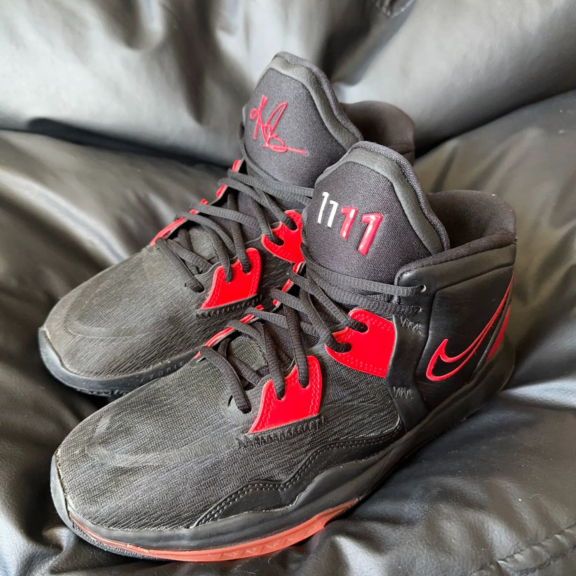 Nike Nike Black Lowtop Sneakers 40 Men Size US 7.5 / EU 40-41 - 1 Thumbnail