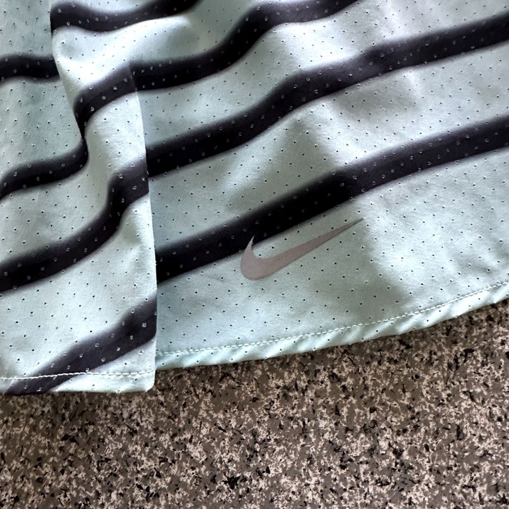 Nike Nike Tennis Skirt Womens M Maria Sharapova Premier Dri Fit Pickleball Skort 16” Blue Striped Athletic Golf Tennis Skort Womens M Nike Size 32" / US 10 / IT 46 - 2 Thumbnail