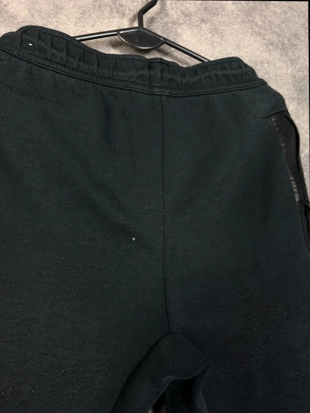 Nike Nike Tech Fleece sweatpants black print spellout joggers Size US 30 / EU 46 - 7 Thumbnail