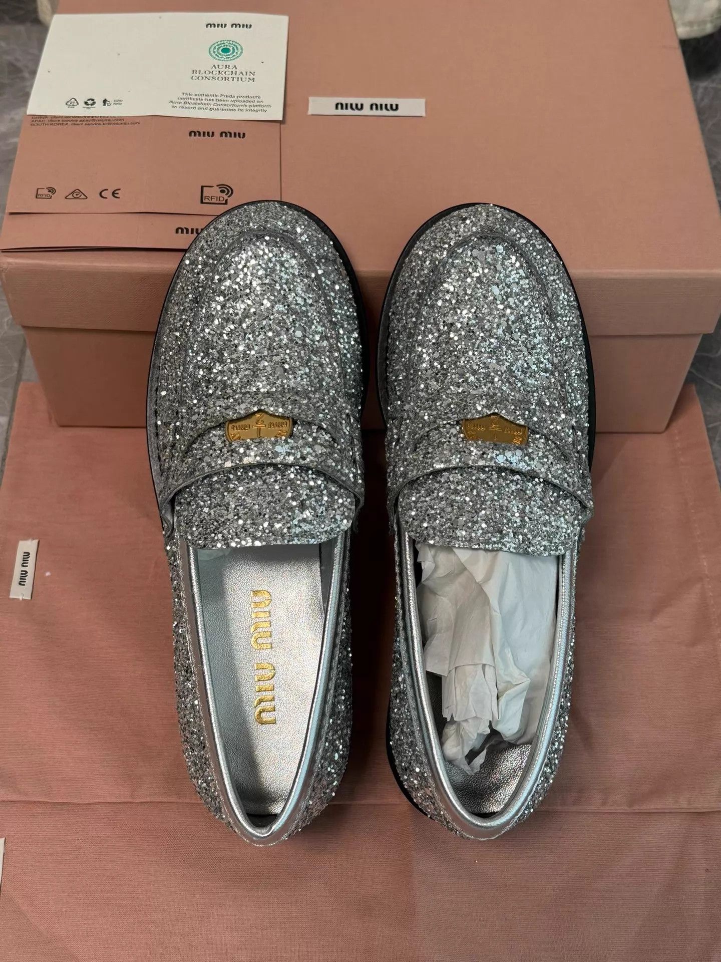 Miu Miu Miu Miu Penny Loafer Silver Sequin 36 Size US 5.5 / IT 35.5 - 6 Thumbnail
