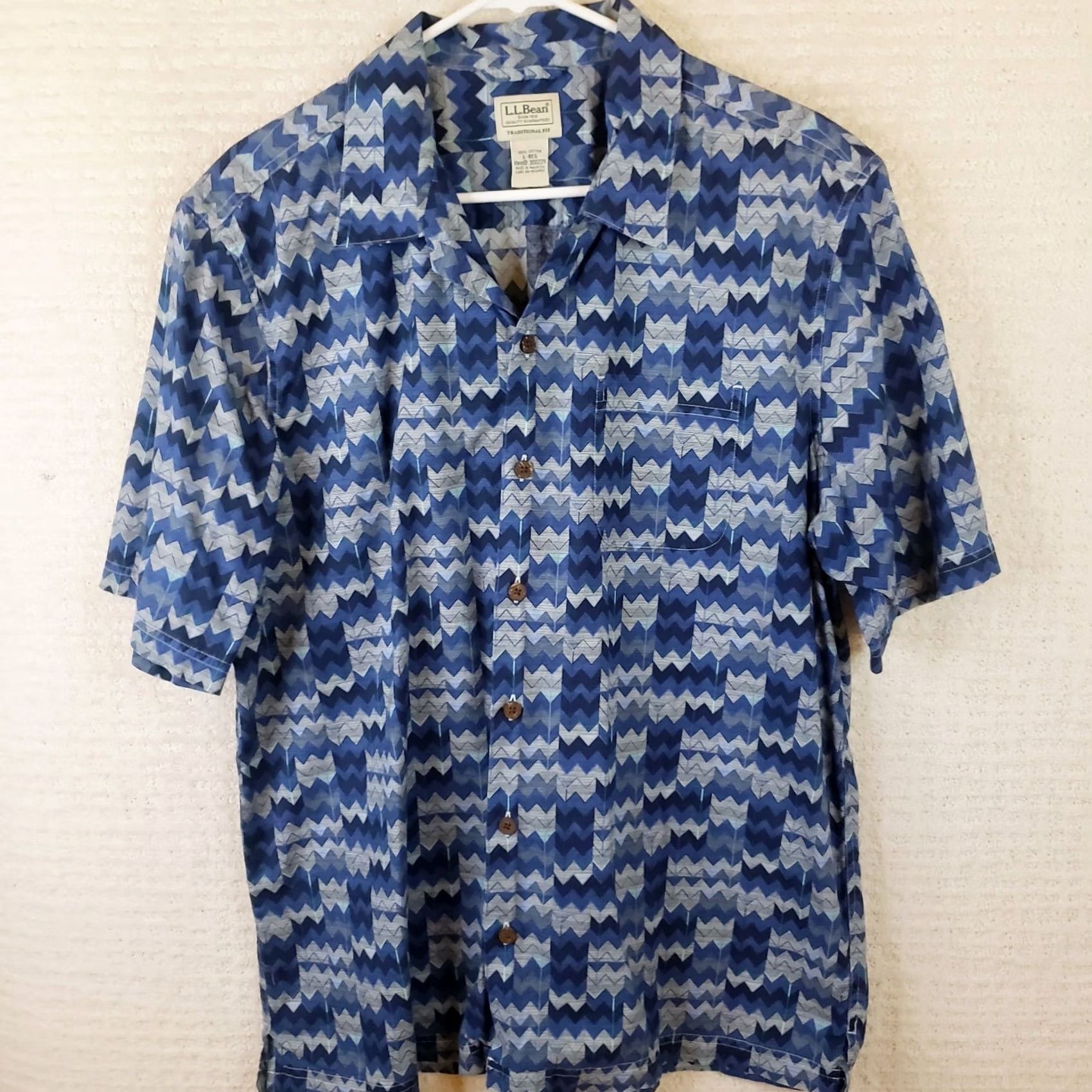 Vintage VINTAGE L.L. Bean Shirt Mens Large Button-Down Traditional Fit Blue Geometric Cotton S Slv Size US L / EU 52-54 / 3 - 2 Thumbnail