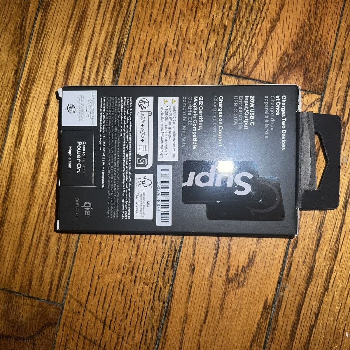 Mophie × Supreme Supreme Mophie QI2 Powerstation Black Size ONE SIZE - 5 Thumbnail