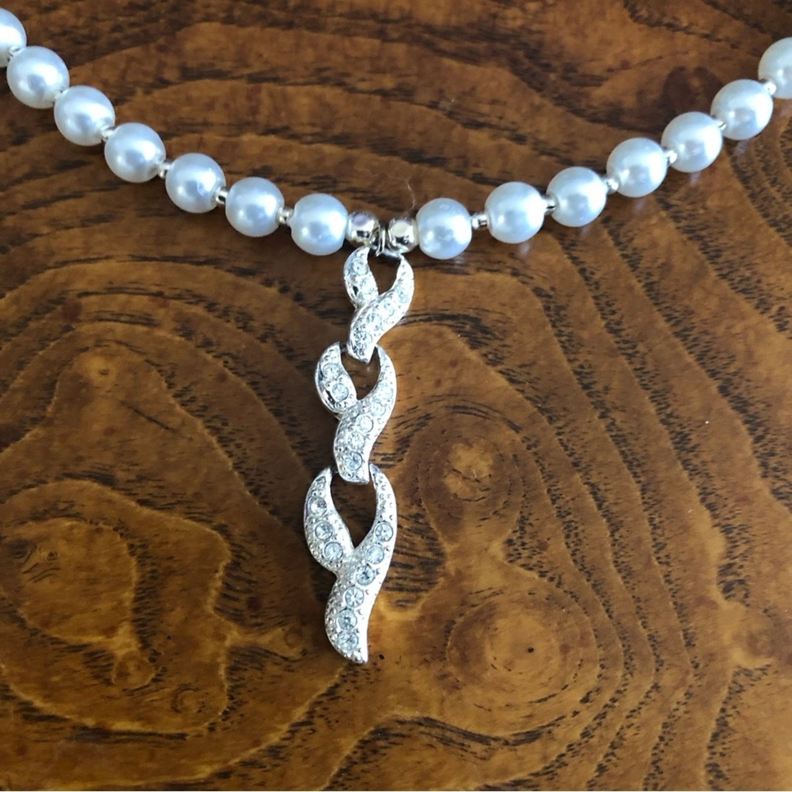 Handmade Handcrafted repurpose fancy stone dangle Pearl necklace Size ONE SIZE - 9 Thumbnail