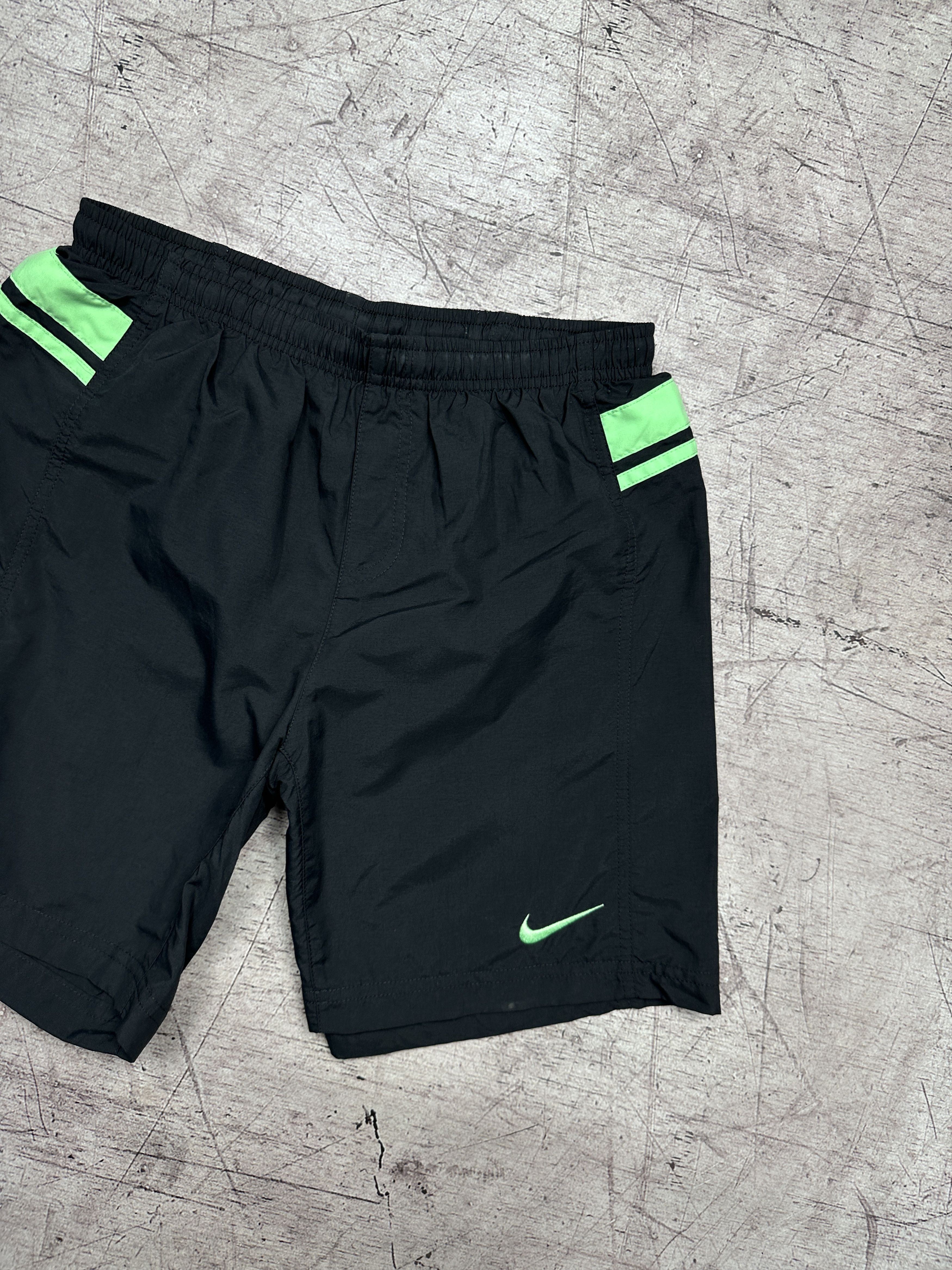 Nike Nike Mens Nylon Shorts Size US 30 / EU 46 - 2 Thumbnail