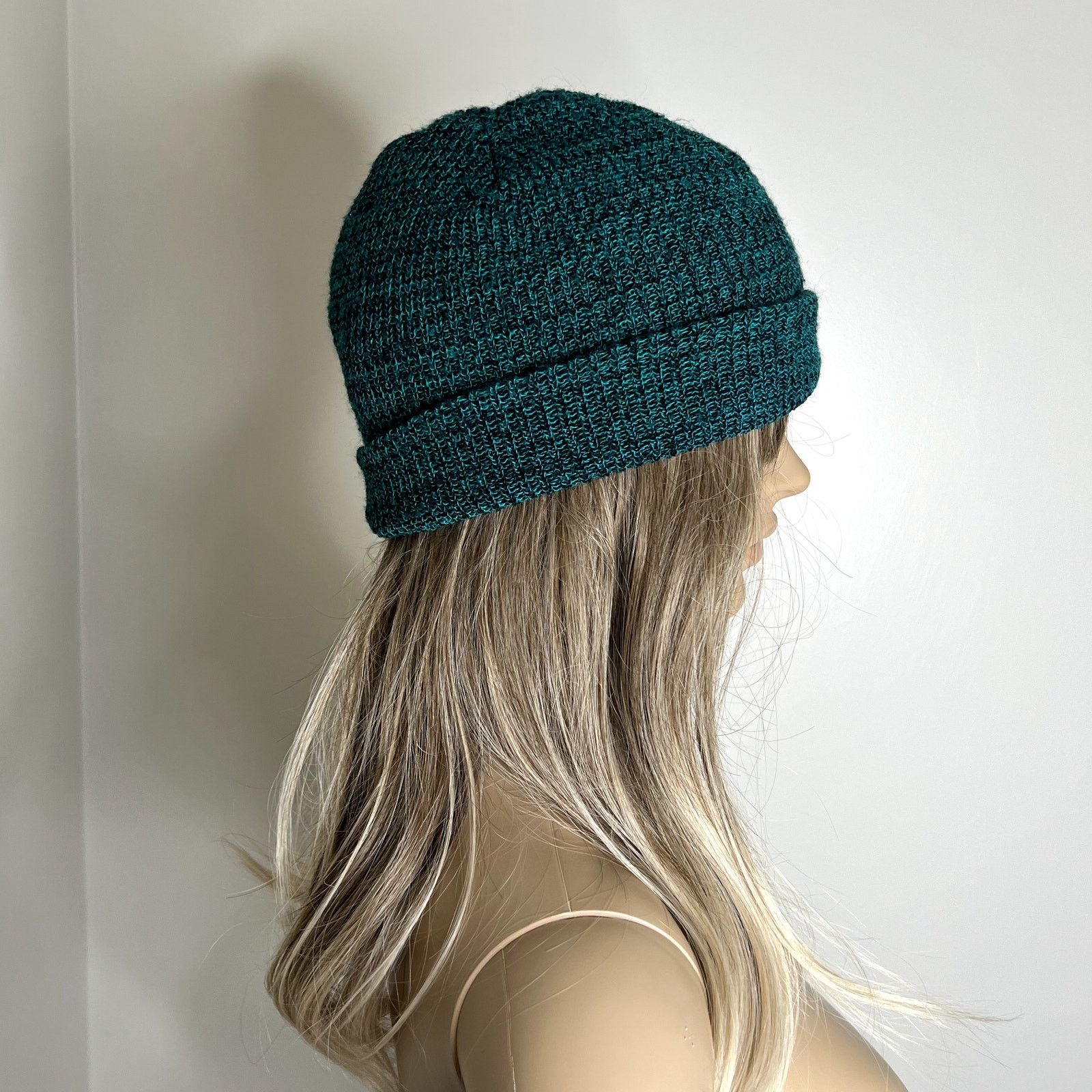 Old Navy Green Knit Beanie Hat Size ONE SIZE - 1 Thumbnail