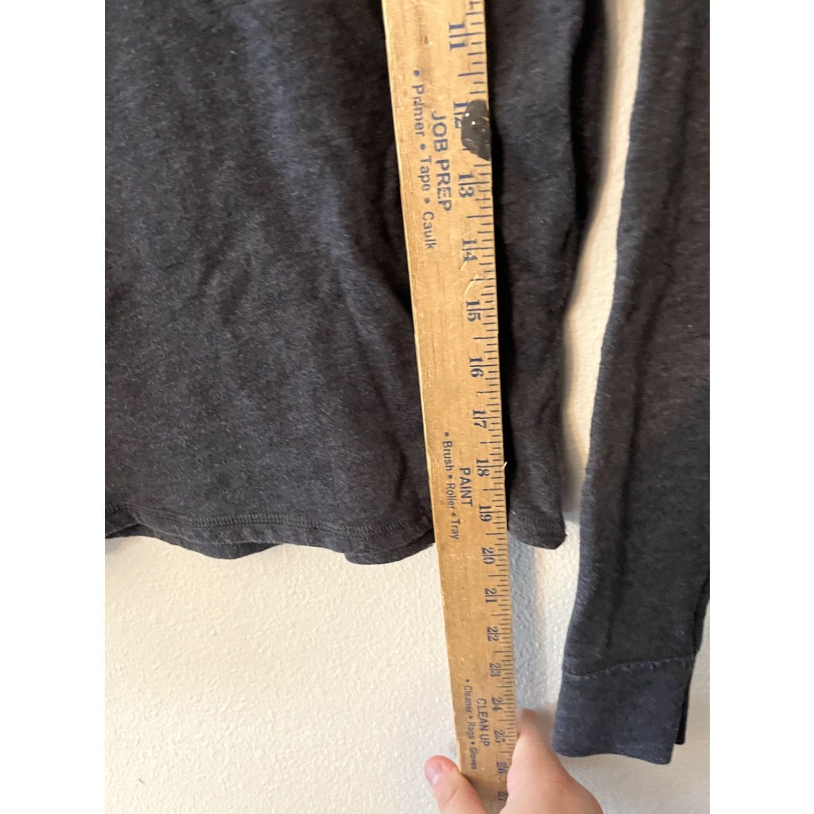 Vintage Aéropostale Hoodie Womens XS Gray Graphic Crop Top Shirt Pullover Regular Cotton Blended Fabric Activewear Walking Womens XS Gray Graphic Crop Top Size XS / US 0-2 / IT 36-38 - 4 Thumbnail