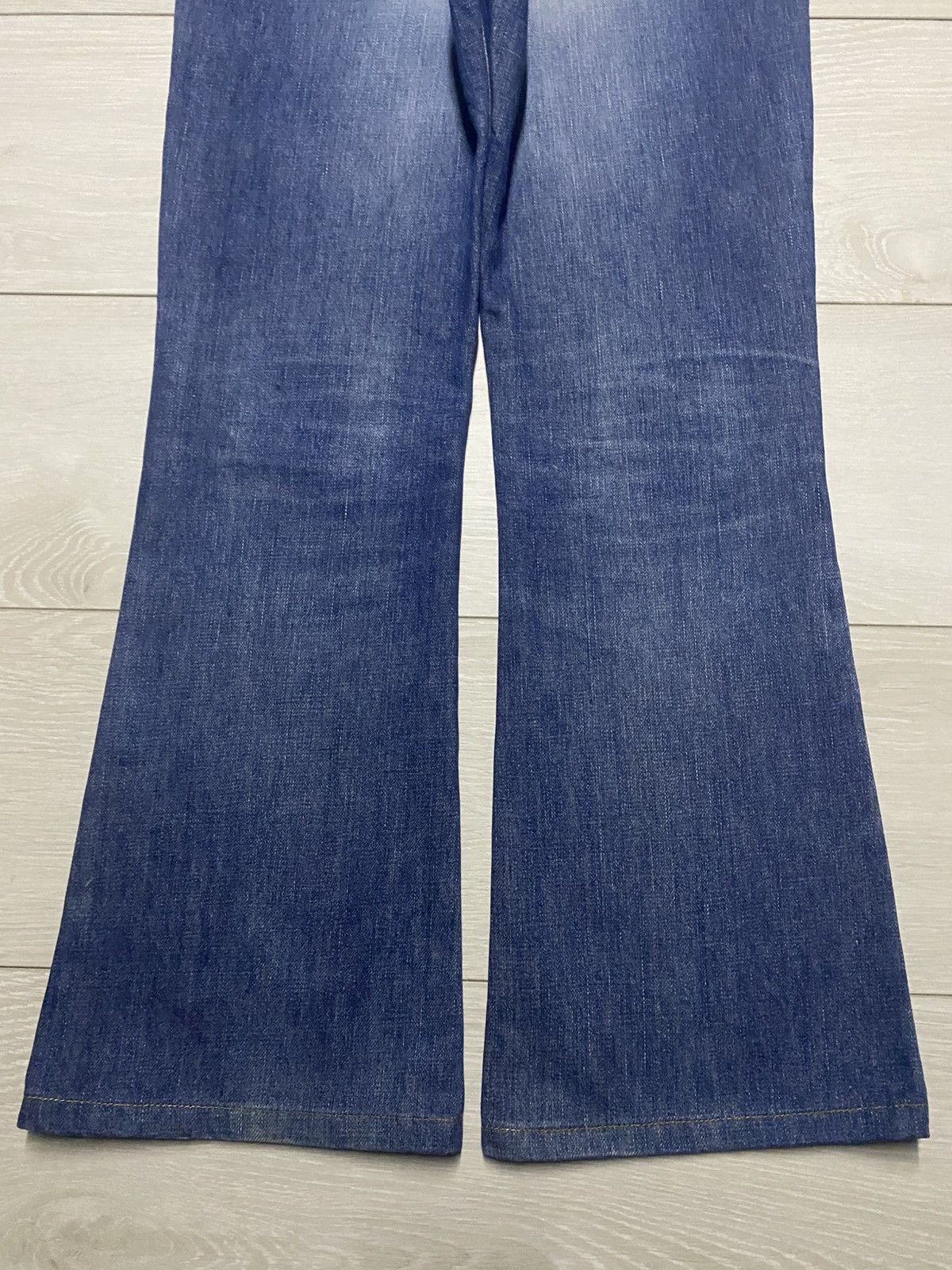 Levi's Vintage Levis 557 Flare Bootcut Jeans Size US 28 / EU 44 - 6 Thumbnail