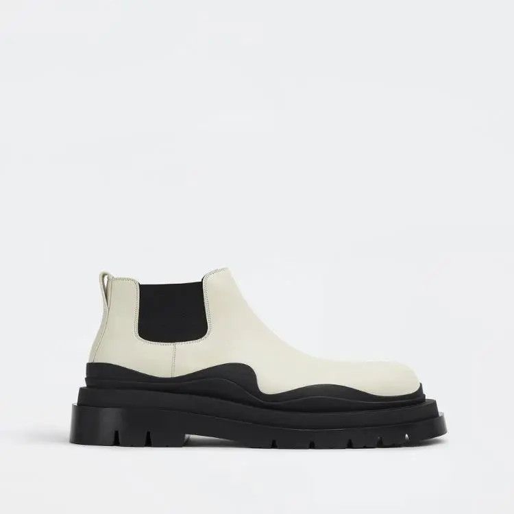 Bottega Veneta o1n1vont1225 Tire Chelsea Ankle Boots in Ivory/Black Size US 5.5 / EU 38 - 1 Thumbnail