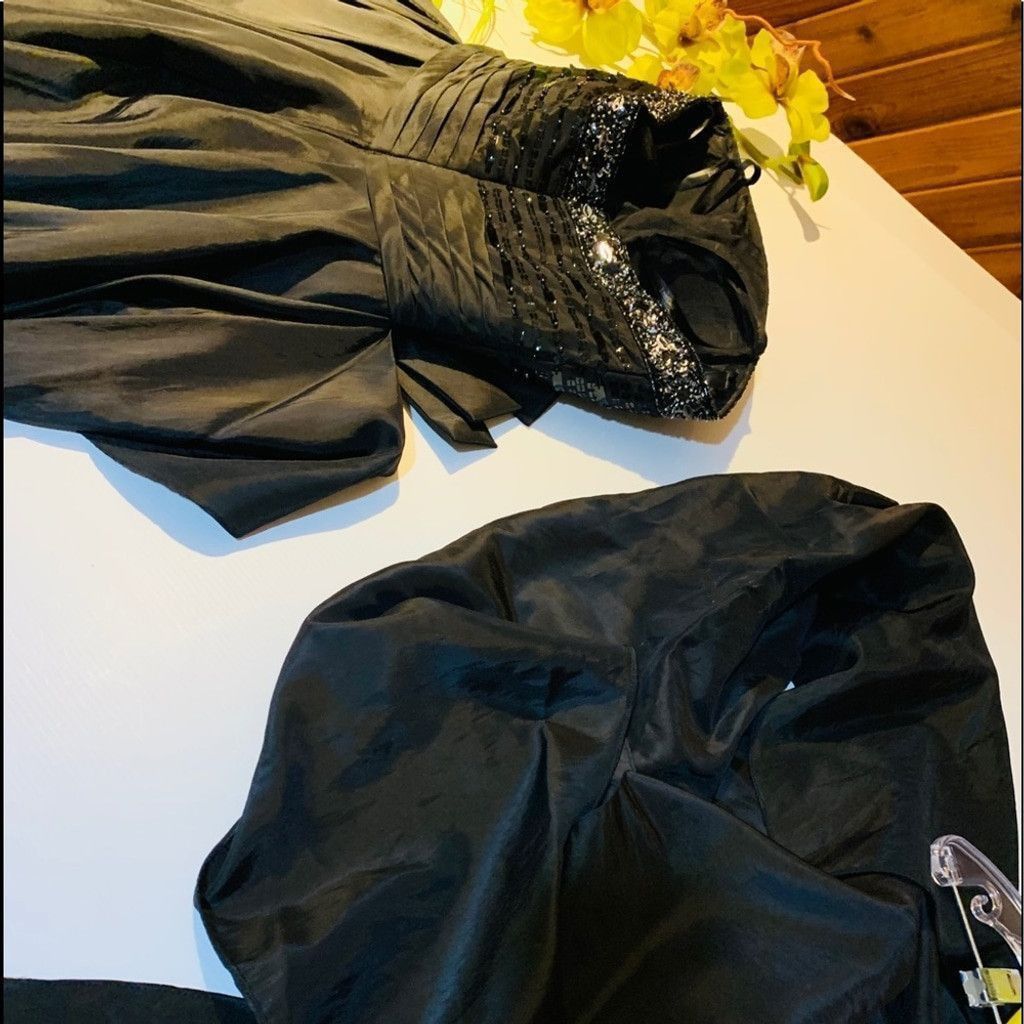 Other Tony Bowls bridesmaid black gorgeous dress size 4 Size S / US 4 / IT 40 - 10 Thumbnail