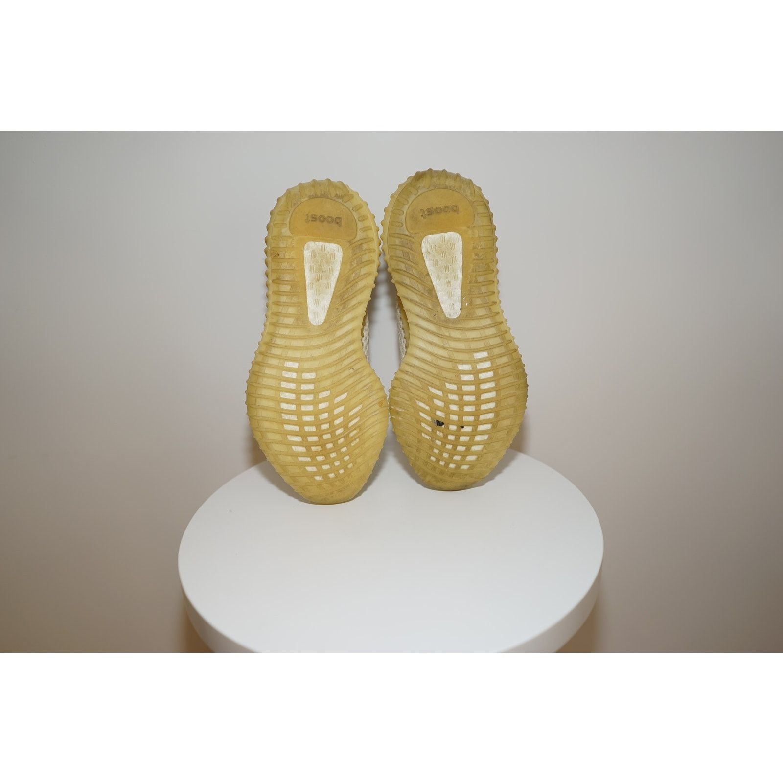 Adidas Adidas Yeezy Boost 350 V2 Natural US 6 FZ5246 Authentic Used Size US 6 / EU 39 - 7 Thumbnail