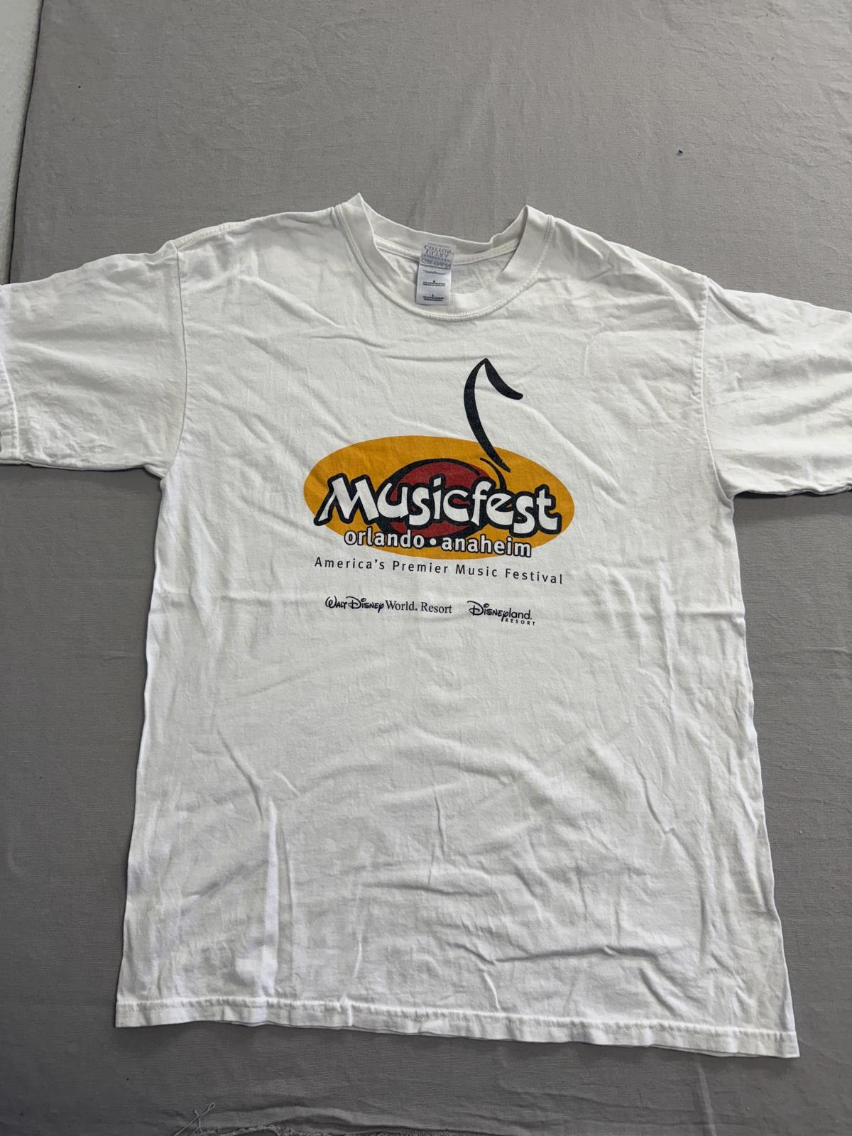 Gildan Disney Resort Music Fest T-shirt Orlando Anaheim - L Size US L / EU 52-54 / 3 - 1 Thumbnail
