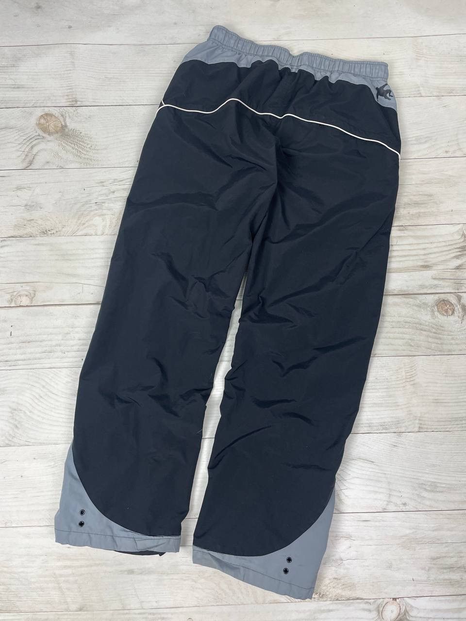 Nike Vintage Nike Air Pants 00s Nylon Striped Swoosh Y2K Baggy Size US 34 / EU 50 - 11 Thumbnail
