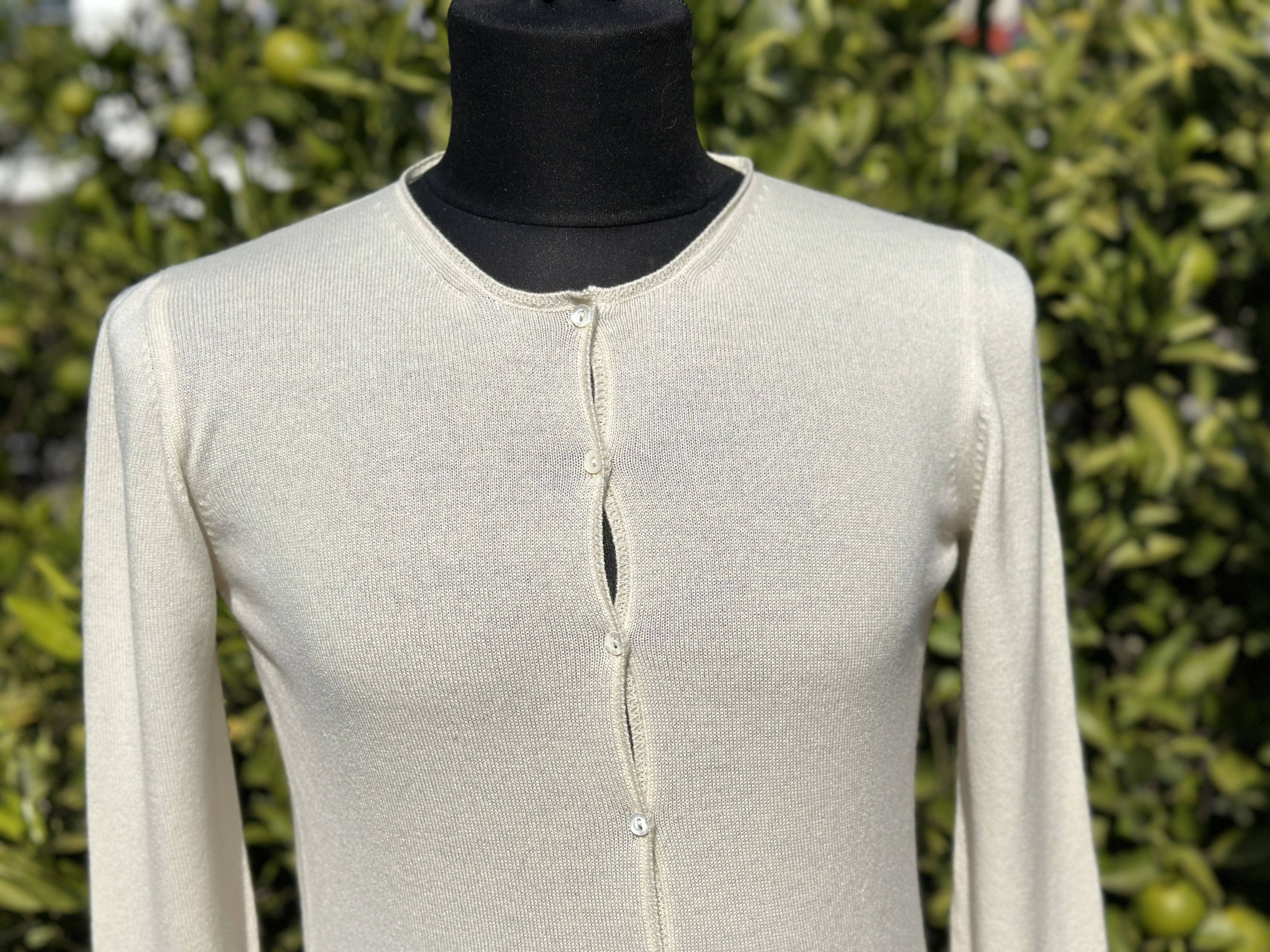Loro Piana Cashmere Loro Piana Cardigan Buttons Size 46 M L Size L / US 10 / IT 46 - 7 Thumbnail