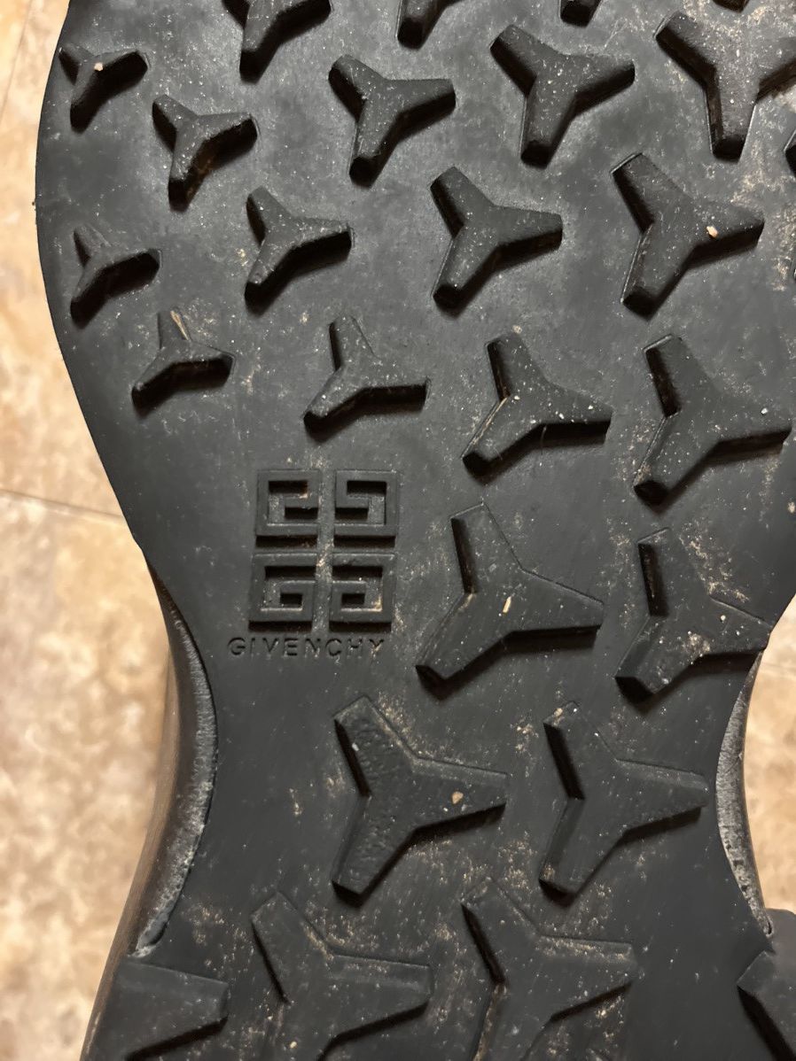 Givenchy Givenchy Monumental Sneakers Size US 12 / EU 45 - 2 Thumbnail