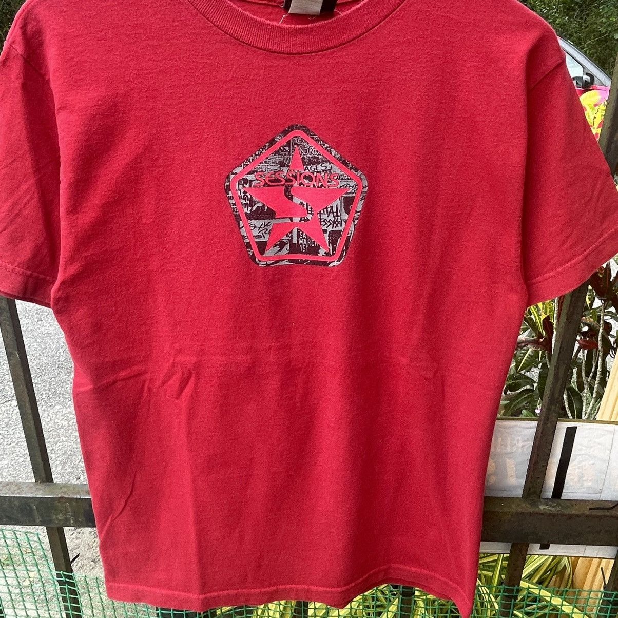 Sessions 🔥Vintage Sessions Skateboard Center Star Logo Tee Size US M / EU 48-50 / 2 - 4 Thumbnail