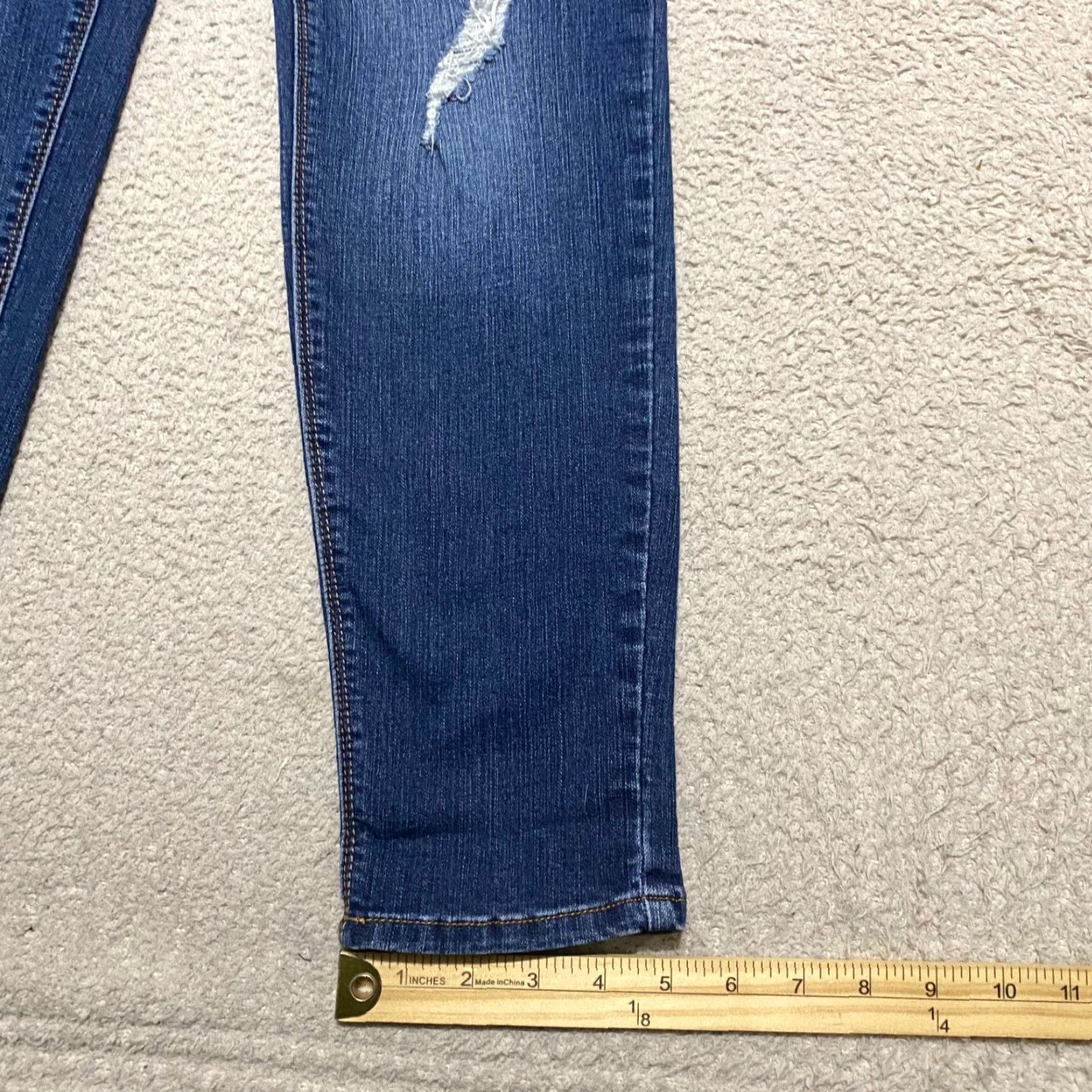 Vintage 1822 Denim Jeans Blue Medium Wash 10 Womens Skinny Mid Rise Distressed 27in Inseam 5-Pocket Regular Size 32" / US 10 / IT 46 - 5 Thumbnail