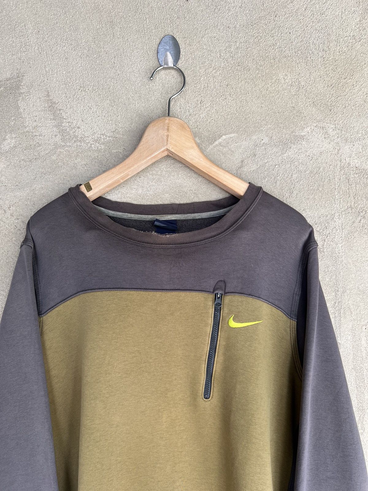 Nike Vintage Nike Swoosh Sweatshirt Size US M / EU 48-50 / 2 - 4 Thumbnail