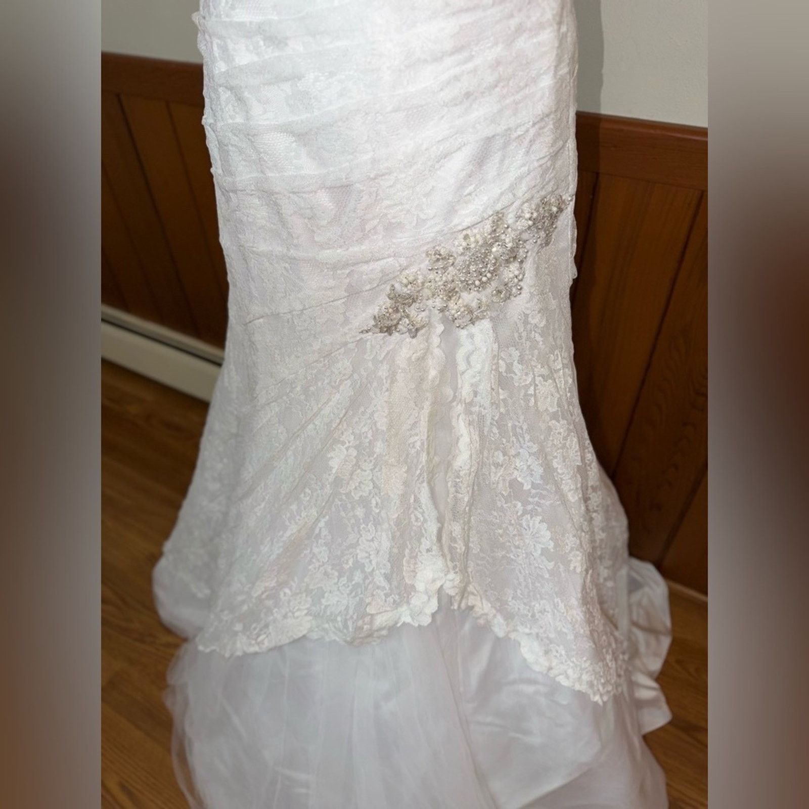 Other Beautiful David’s Bridal Lace Wedding Gown Size M / US 6-8 / IT 42-44 - 4 Thumbnail