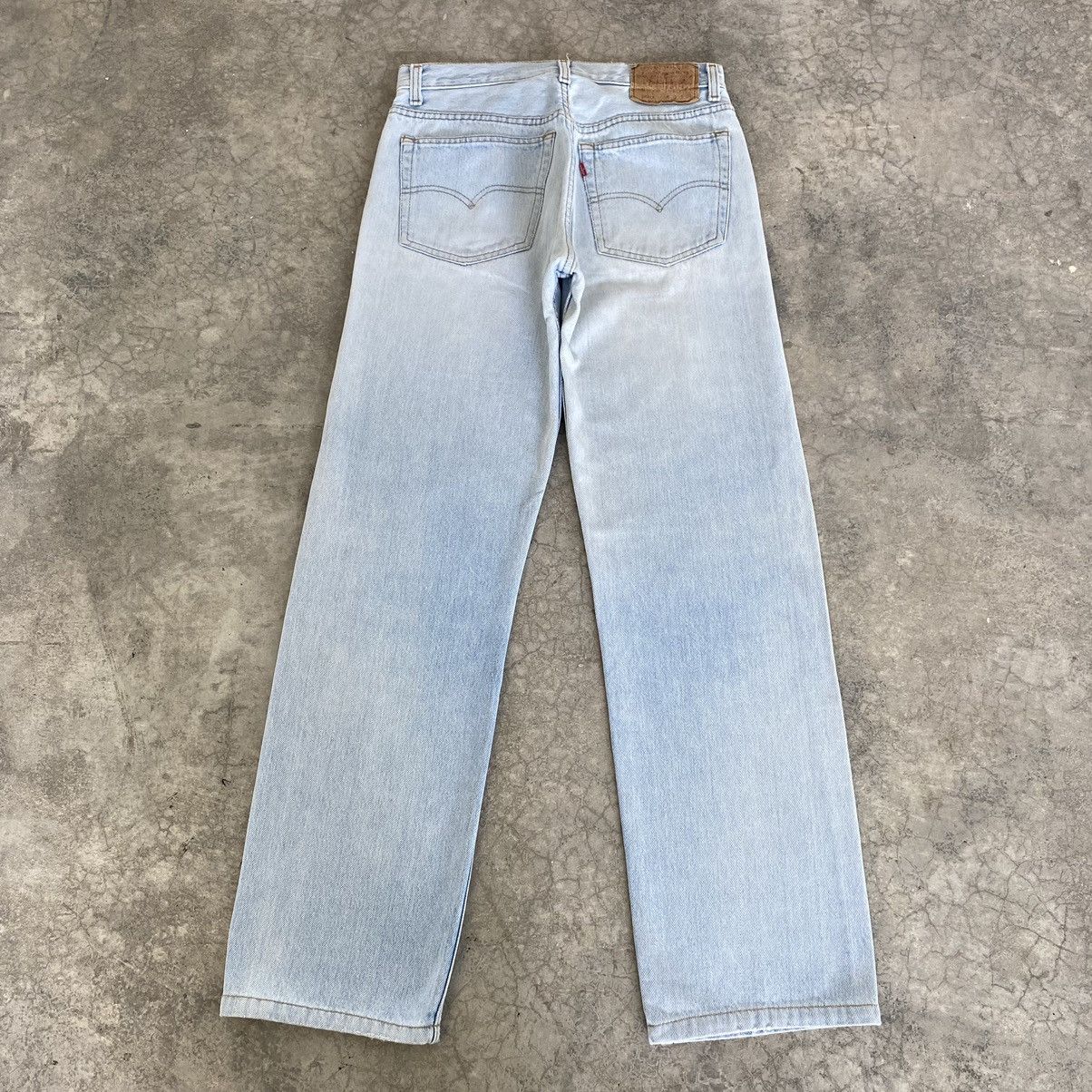 Levi's Size 29x29.5 Vintage Late 80’s Levis 501 Light Blue Jeans Size US 29 - 14 Thumbnail
