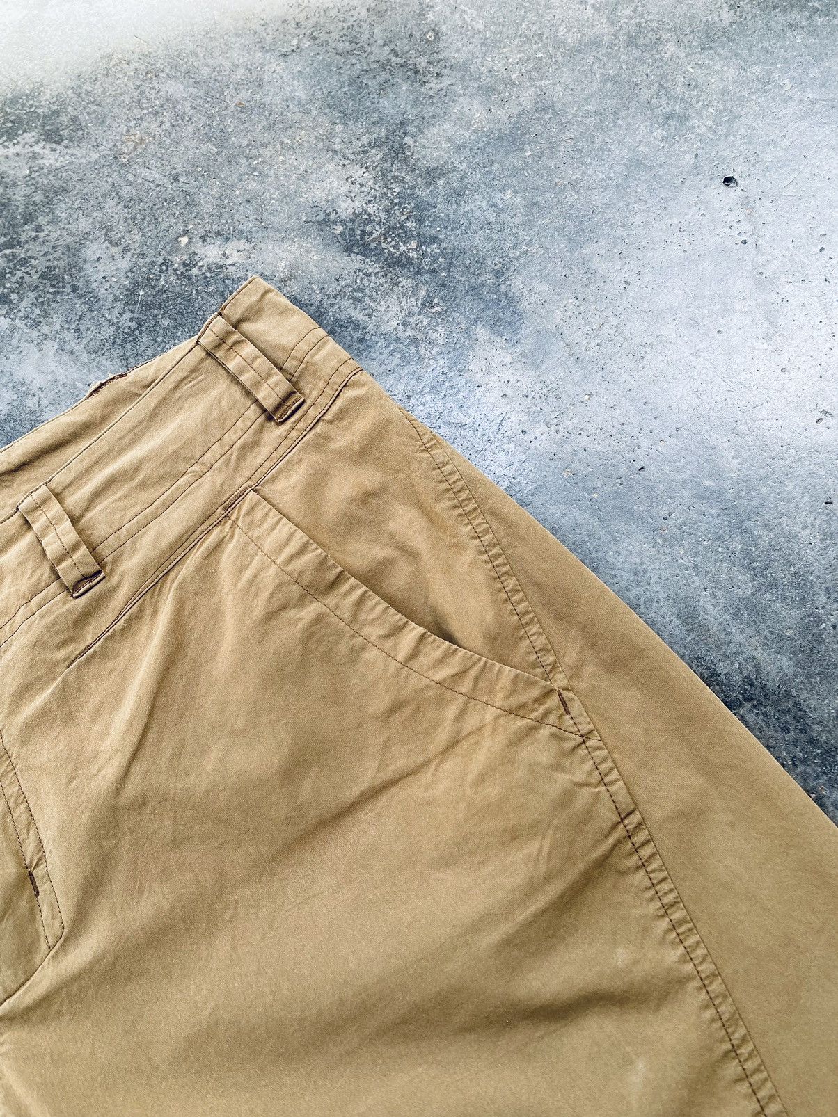 Arc'teryx Vintage Y2k Arcteryx Small Logo Brown Short Pants Size US 31 - 14 Thumbnail