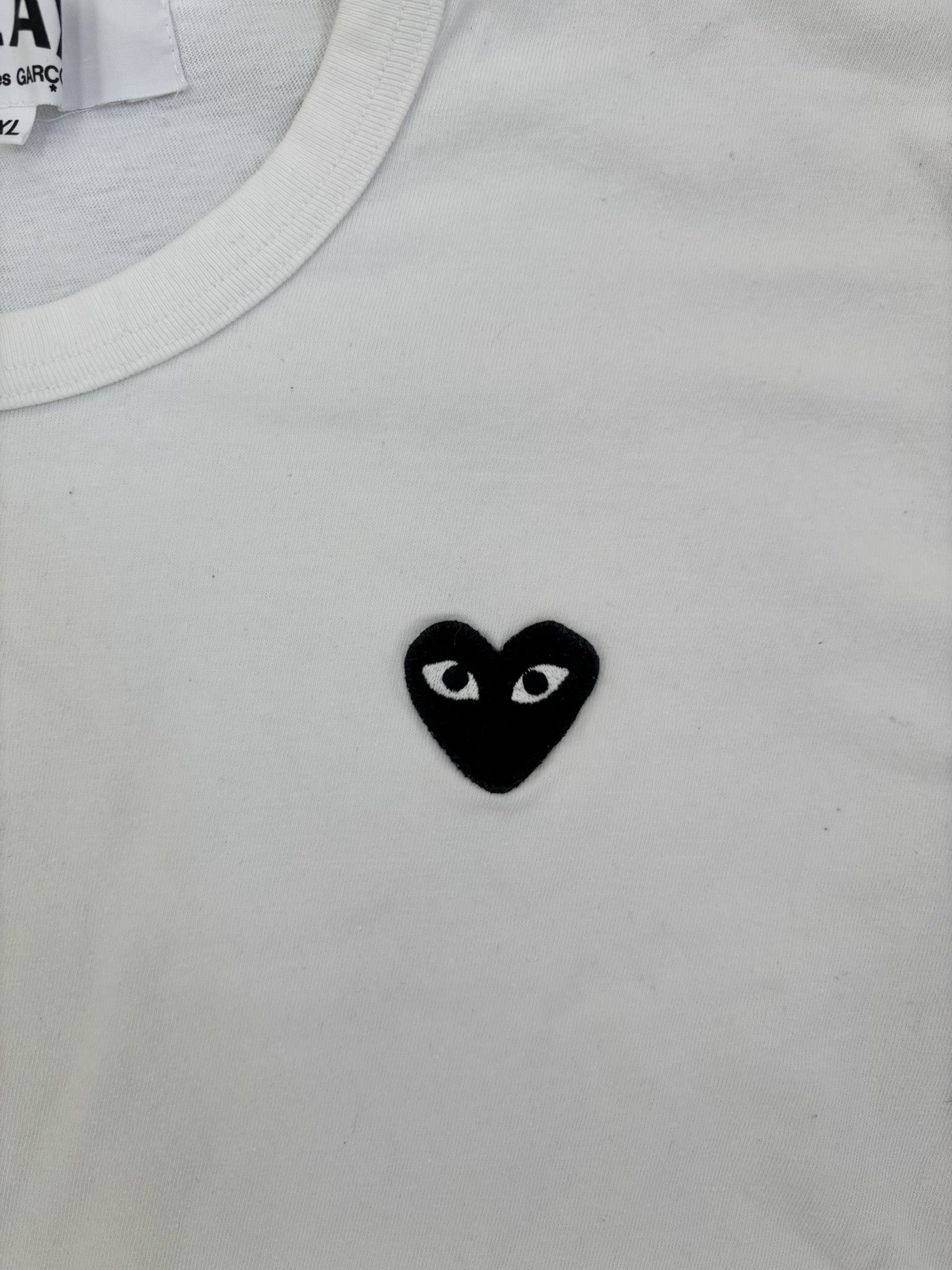 Comme des Garcons PLAY Comme des Garçons PLAY Black Heart T-Shirt - White XL Size US XL / EU 56 / 4 - 3 Thumbnail