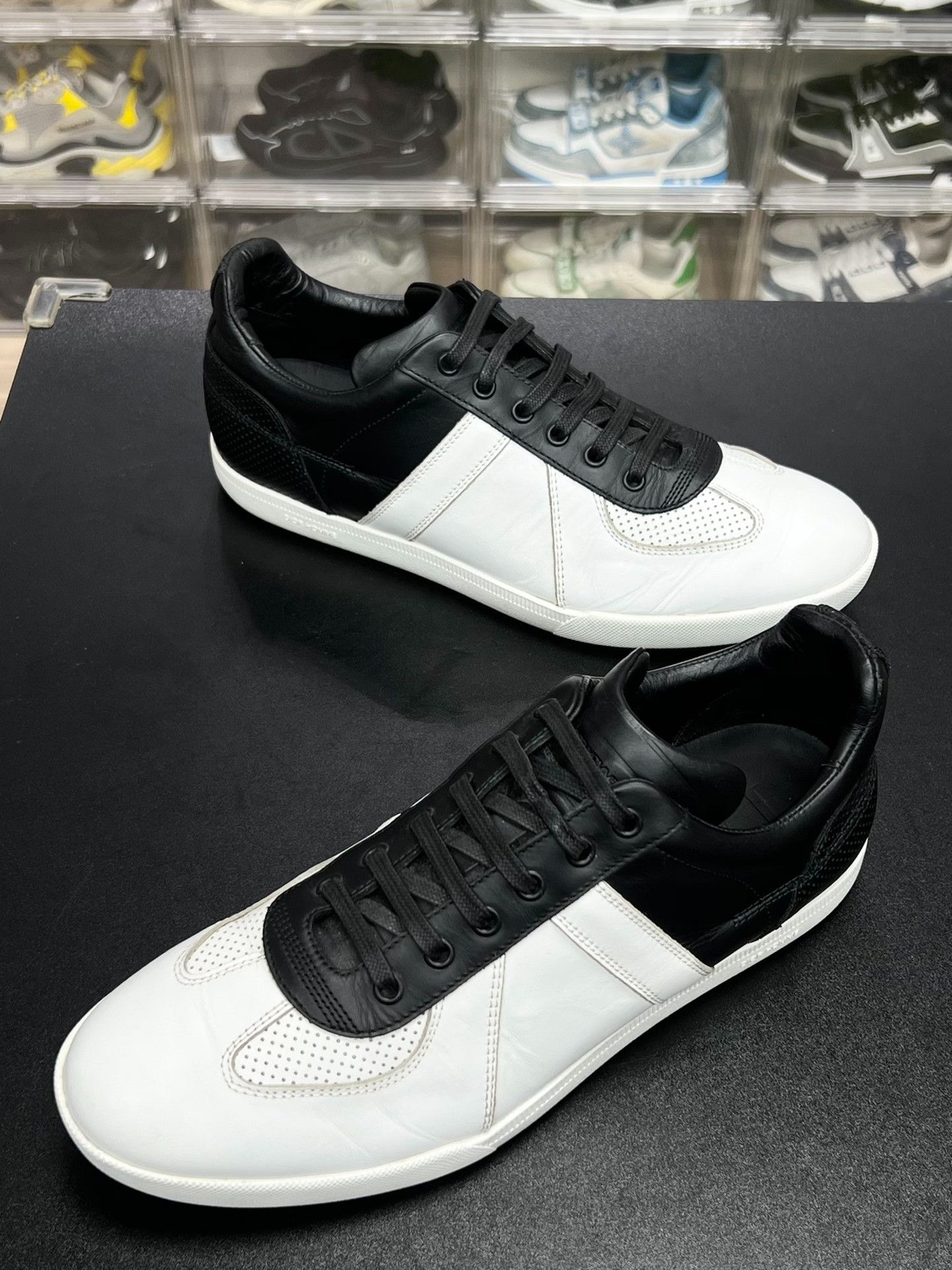 Dior Dior Leather Black Lowtop Sneakers 9.5 Men Size US 9.5 / EU 42-43 - 1 Thumbnail