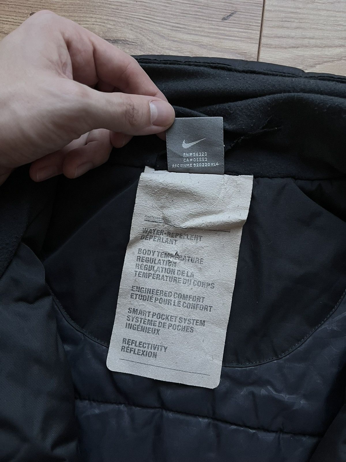 Nike 90’s NIKE RETRO SWOOSH LOGO DOWN PUFFER JACKET RARE SPRTSDLX Size US XL / EU 56 / 4 - 4 Thumbnail