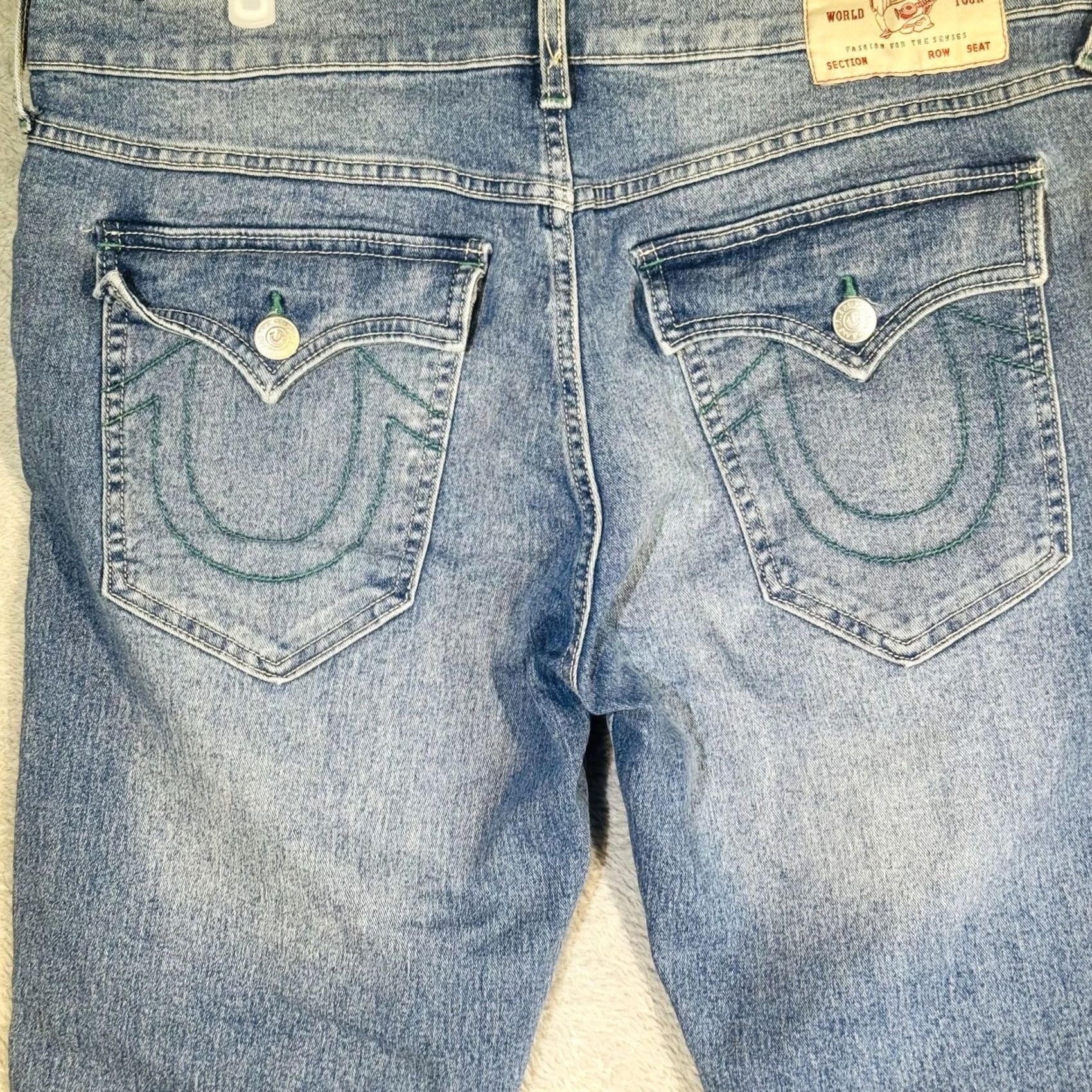 True Religion True Religion Geno Jeans Mens 36x31 Blue Light Wash Tapered Relaxed Zip Fly Logo 5-Pocket Denim Jeans Mens Regular Blue Light Wash Size US 36 / EU 52 - 7 Thumbnail