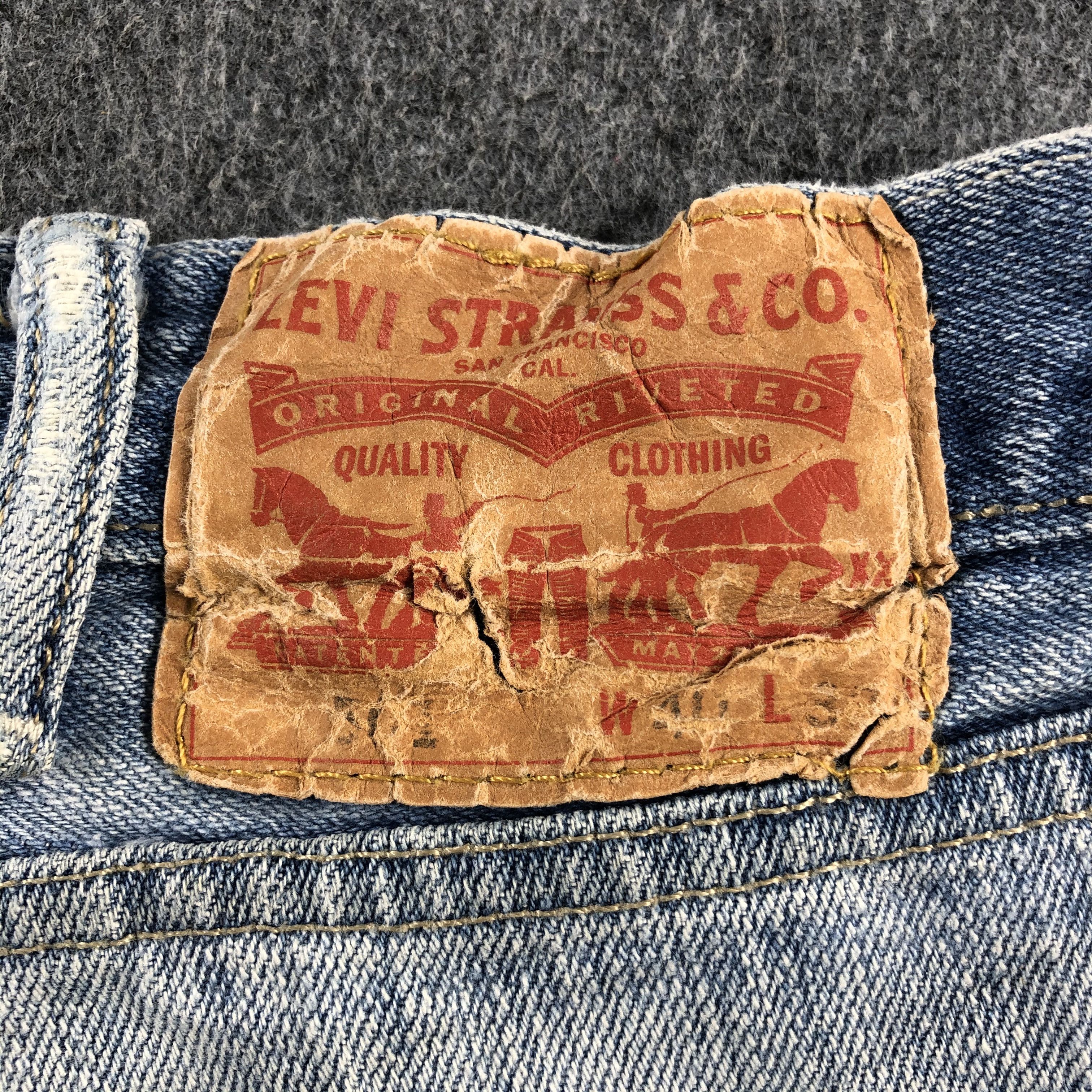 Levi's Vintage Blue Wash Levis 501 Jeans-J2494 Size US 41 - 5 Thumbnail