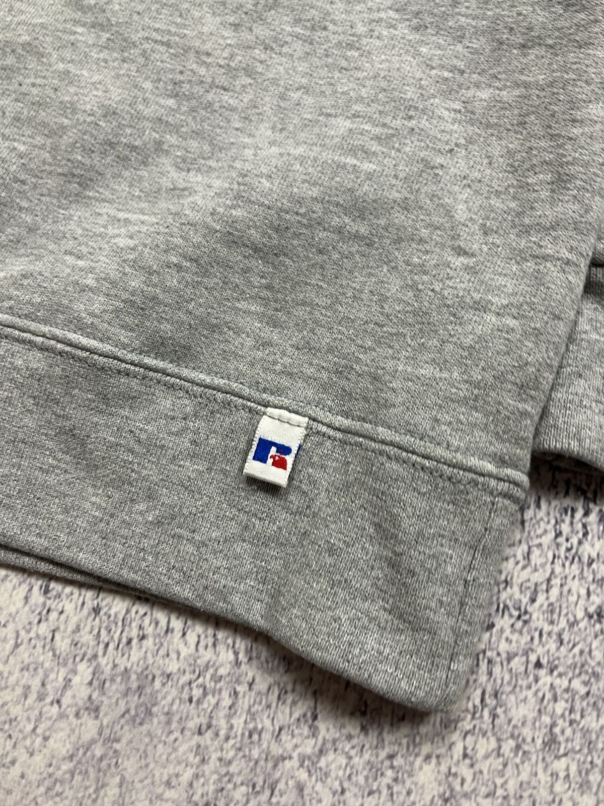 Russell Athletic × Vintage Vintage 90s y2k Russell Athletic Sweatshirt Boxy Fit Gray Size US S / EU 44-46 / 1 - 6 Thumbnail