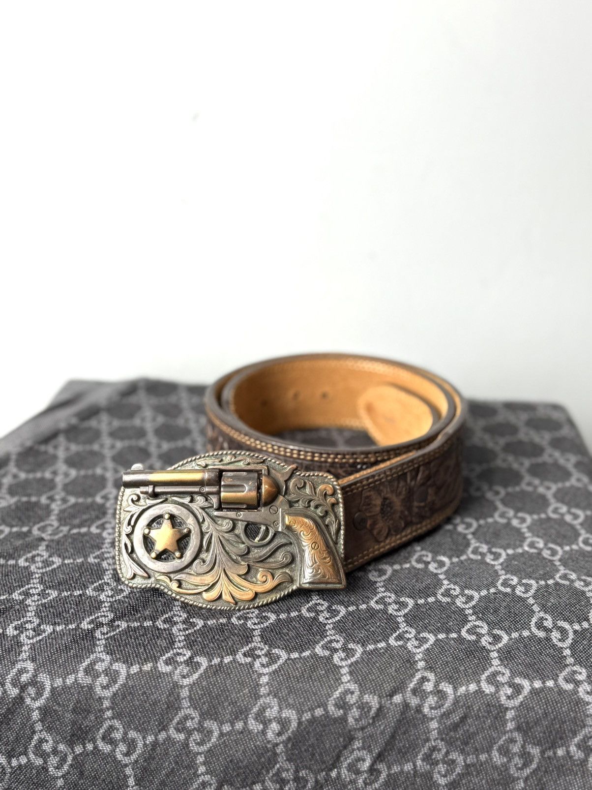 Cowboy Equipment Rare! Vintage Revolver Leather Cowboy Belt Western American Size ONE SIZE - 1 Thumbnail
