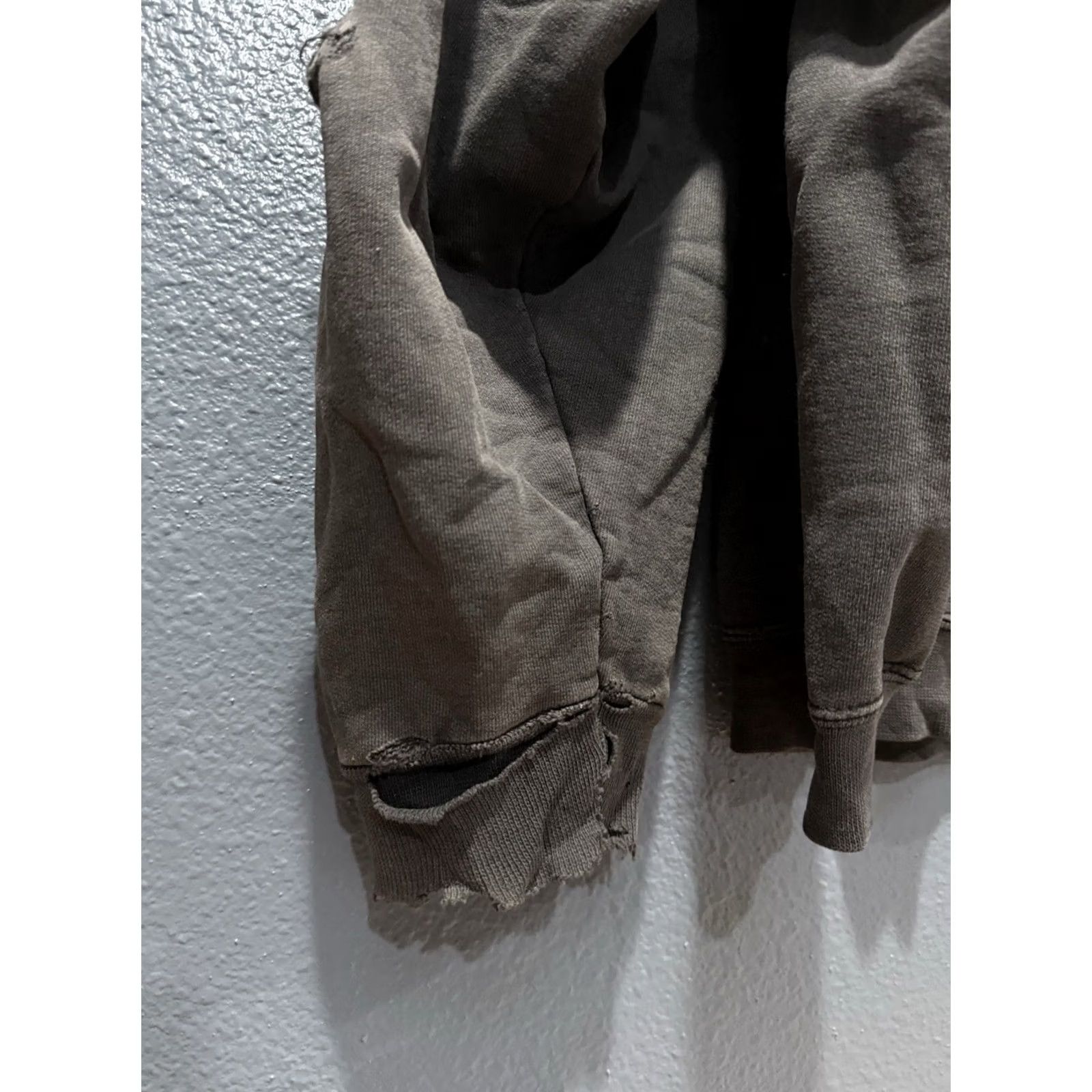 Harley Davidson VINTAGE Harley Davidson Motorcycles Sweatshirt Men XL Black Cotton Distressed Pullover Size XL Women? No. Size US XL / EU 56 / 4 - 6 Thumbnail