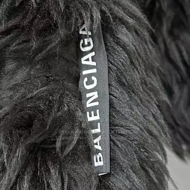 Balenciaga Balenciaga Heavy Fur Zip Coat . Size US M / EU 48-50 / 2 - 5 Thumbnail