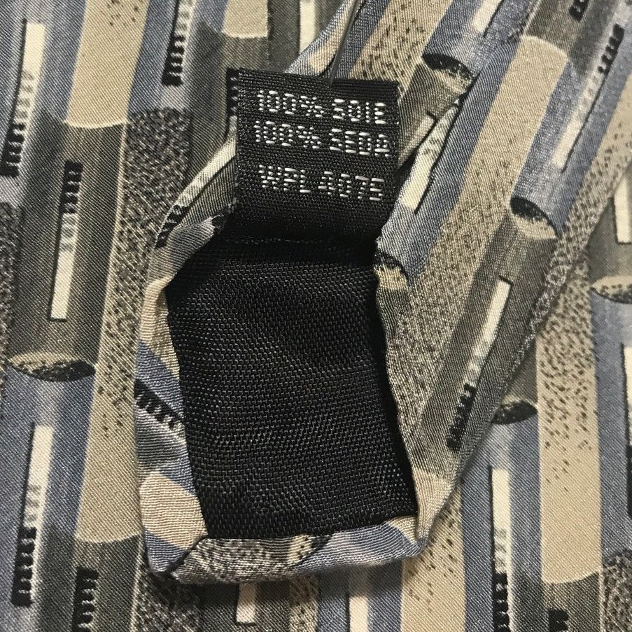 Geoffrey Beene Geoffrey Beene New York Classic Geometric Wide Silk Necktie Size ONE SIZE - 4 Thumbnail